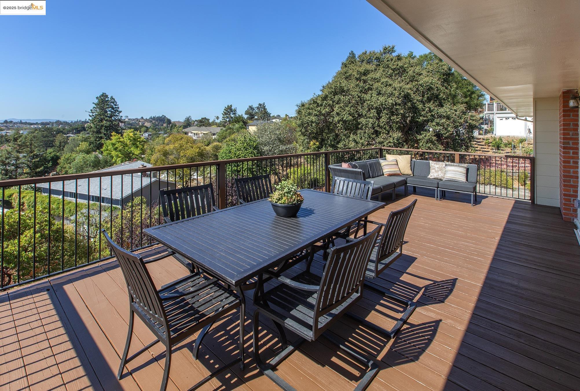 18076 Jaymark Ct