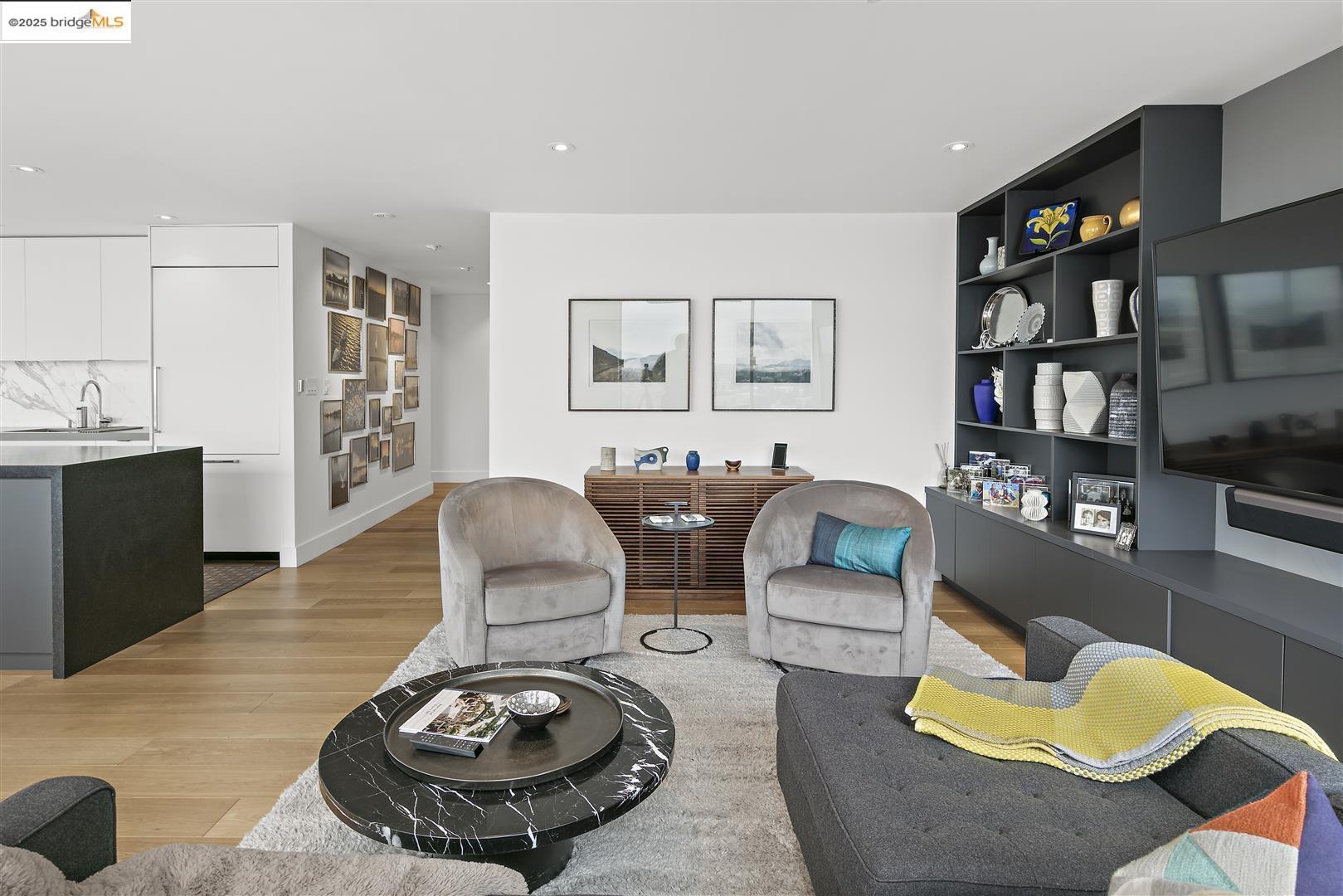 565 Bellevue Ave. # 2101