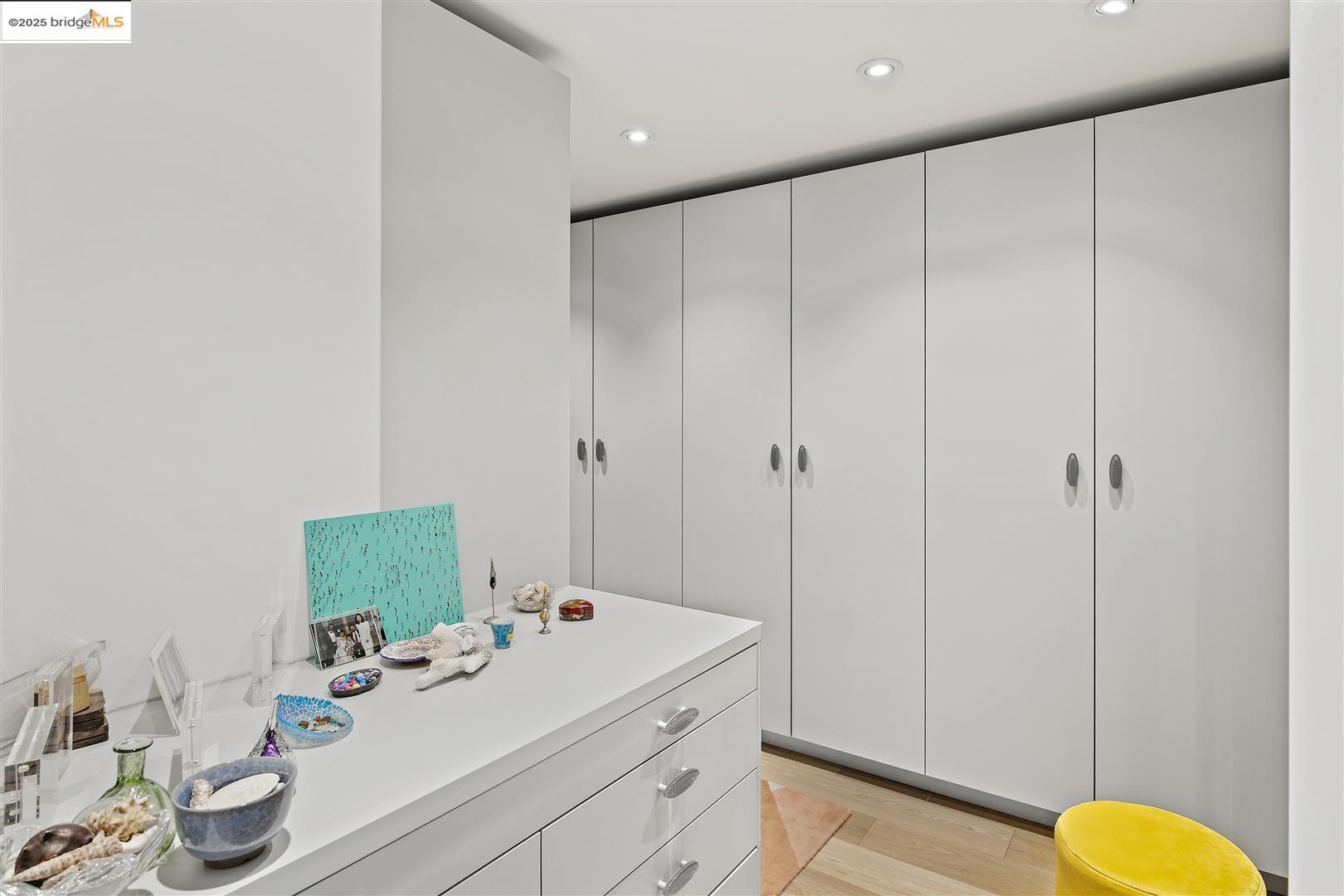 565 Bellevue Ave. # 2101