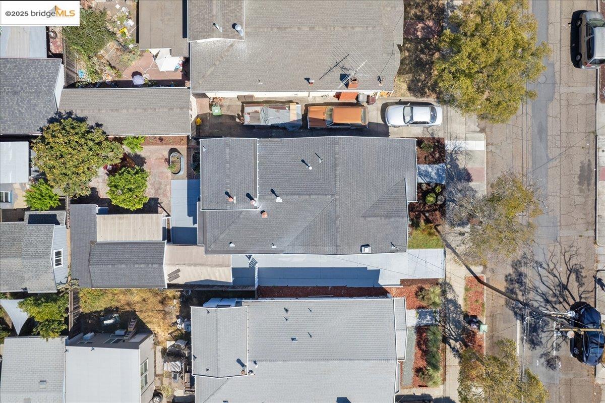 2839 Bartlett St, Oakland