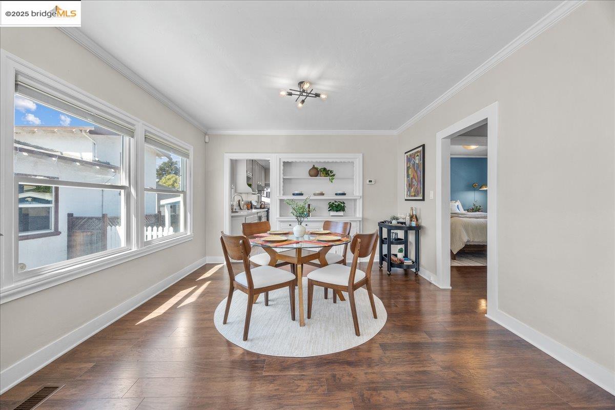 2839 Bartlett St, Oakland