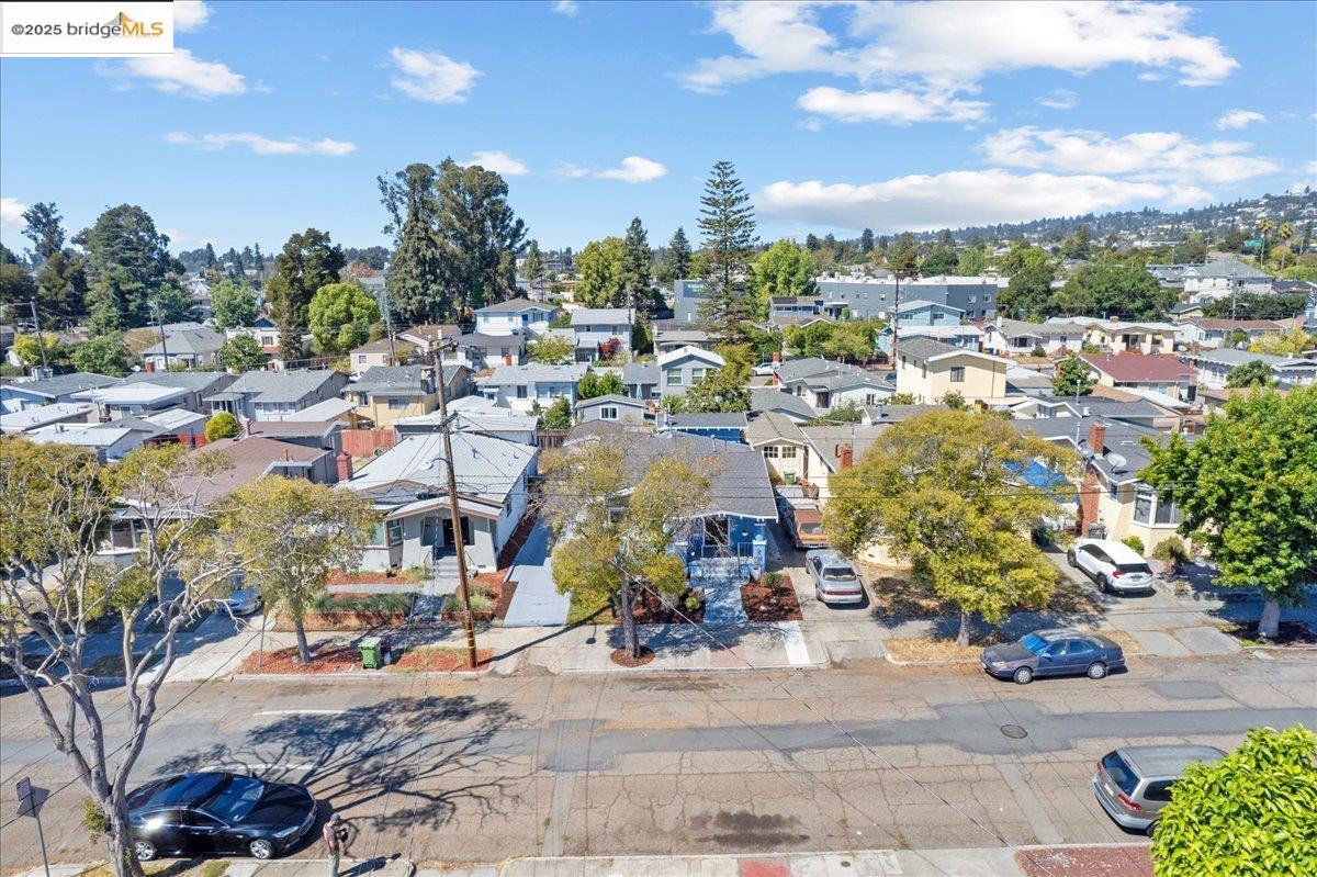 2839 Bartlett St, Oakland