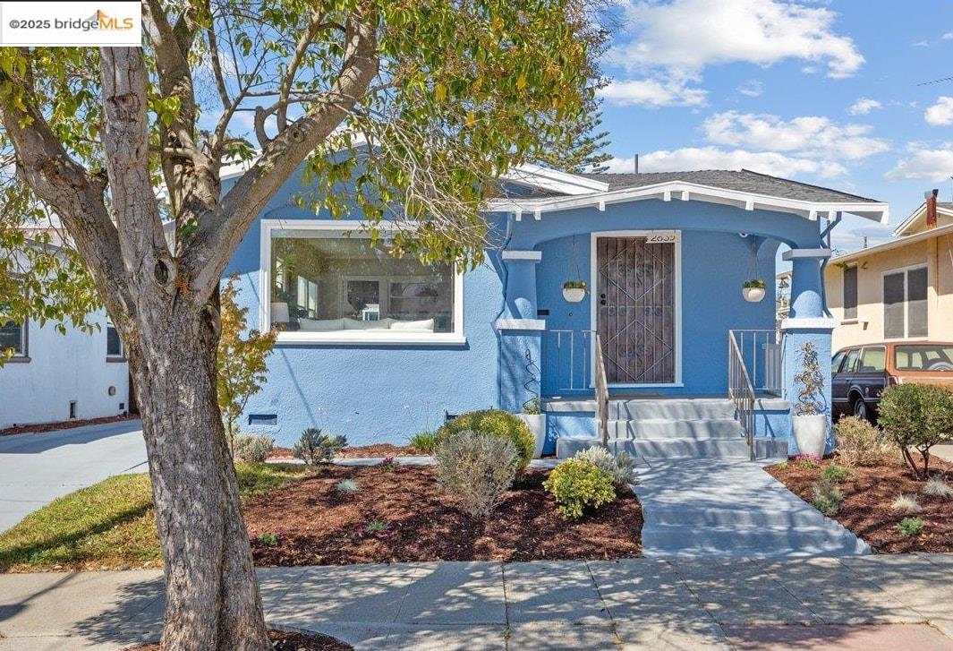 2839 Bartlett St, Oakland