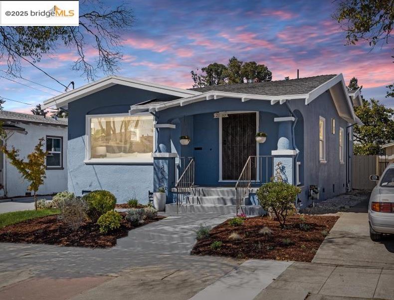 2839 Bartlett St, Oakland