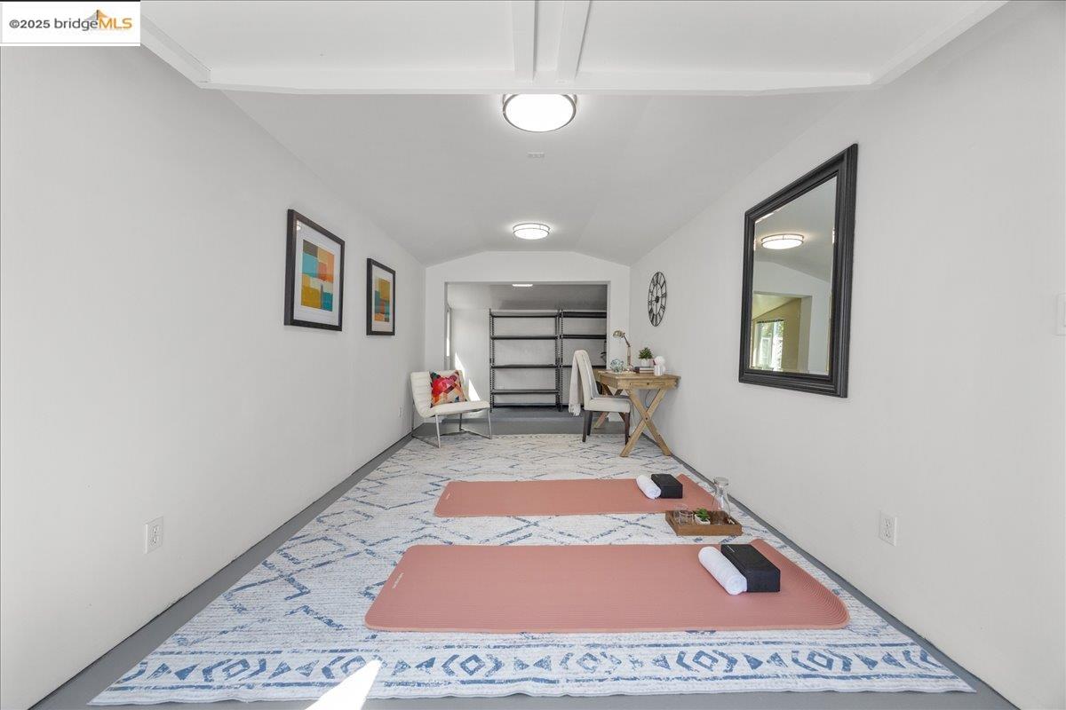 2839 Bartlett St, Oakland