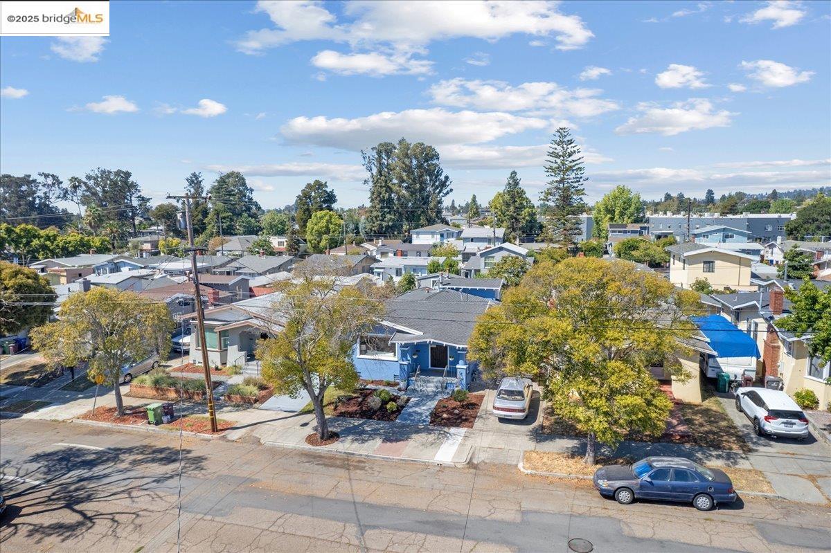 2839 Bartlett St, Oakland