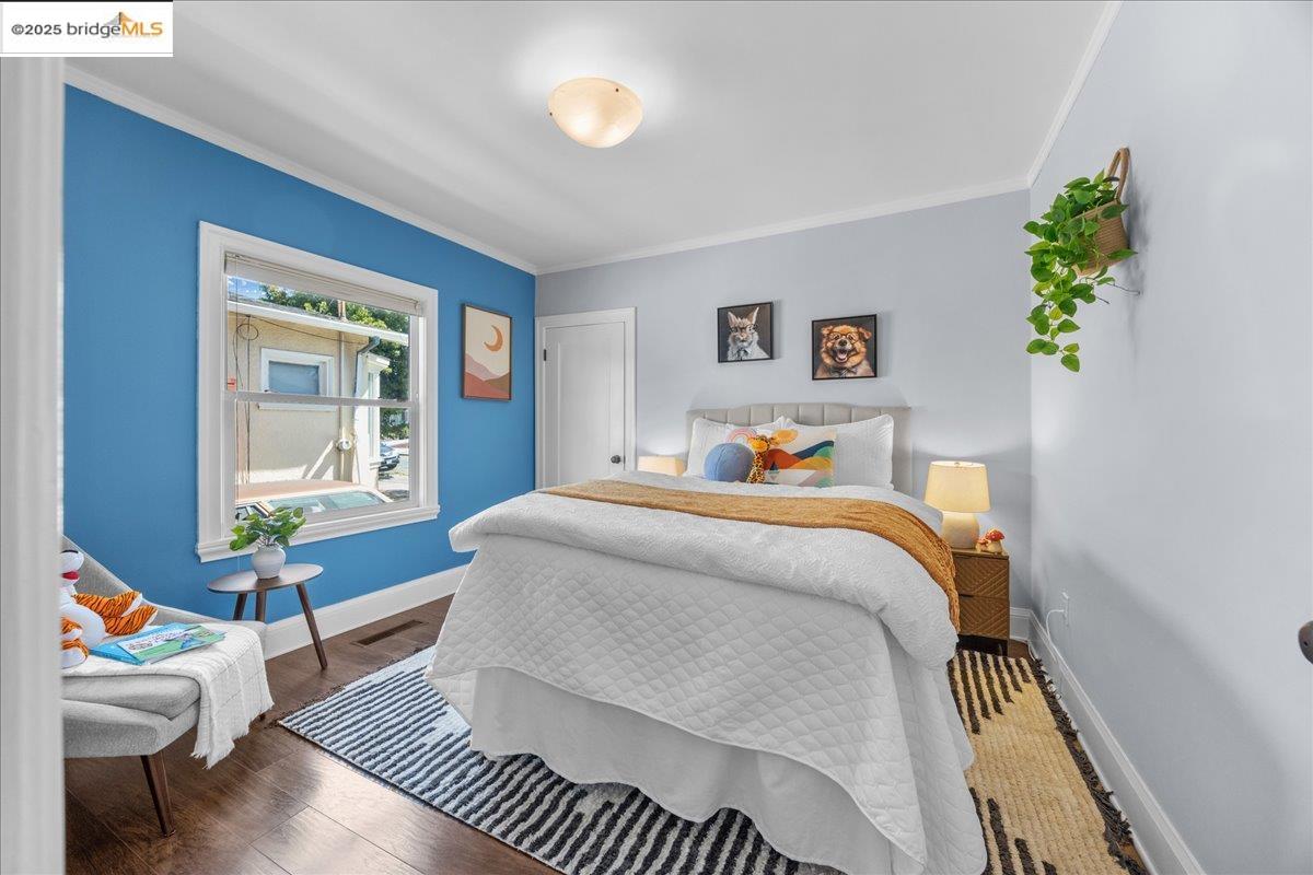 2839 Bartlett St, Oakland