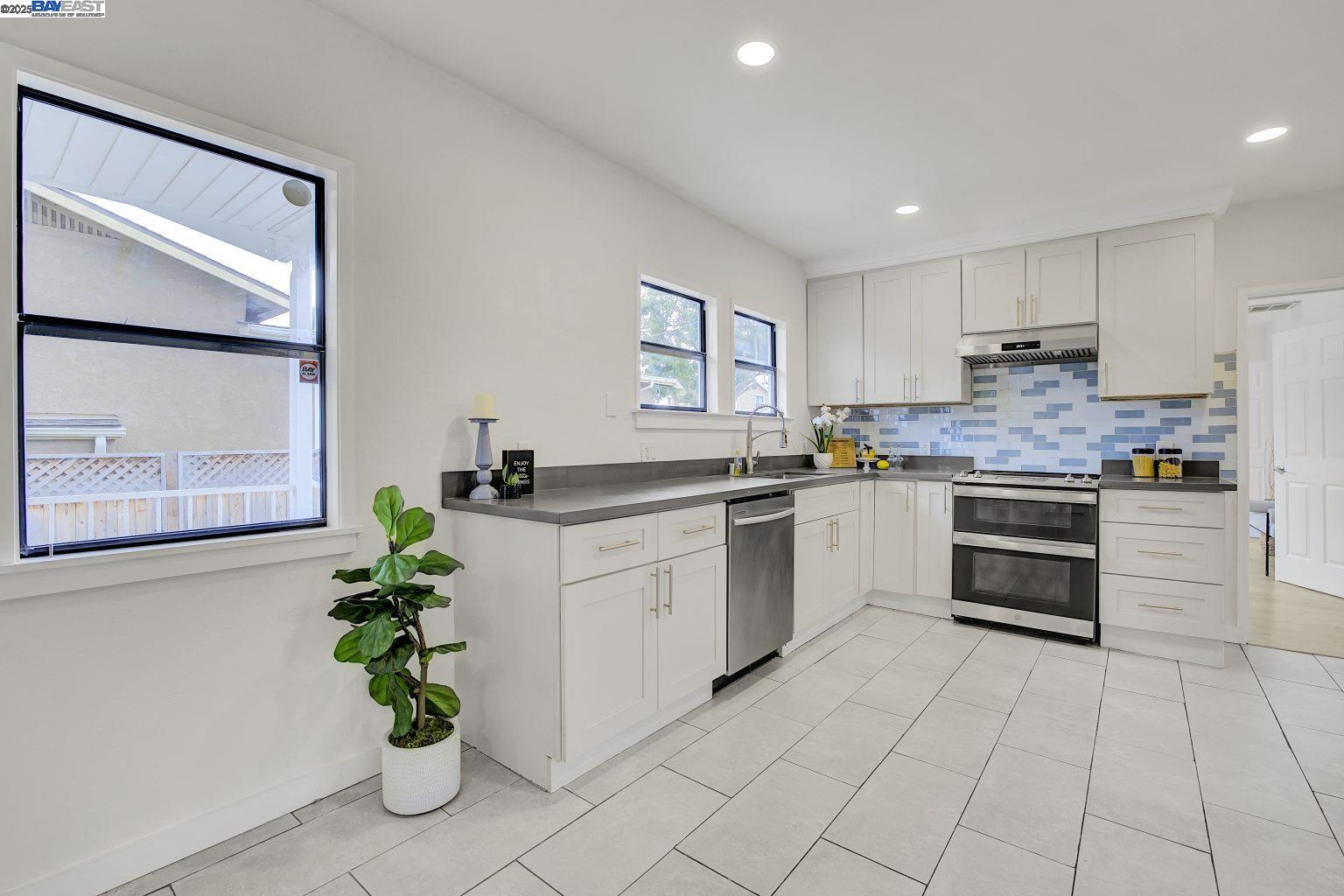 127 Maitland Dr
