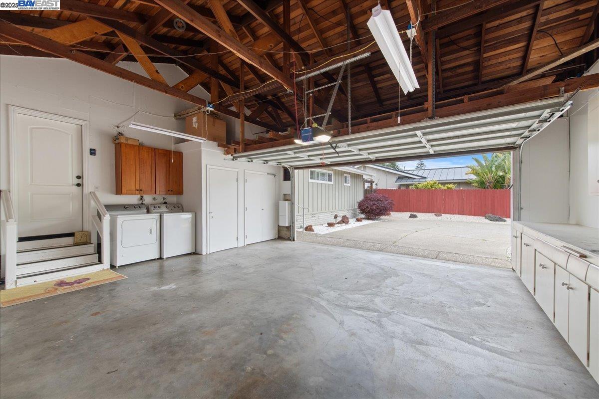 5161 Saddle Brook Dr