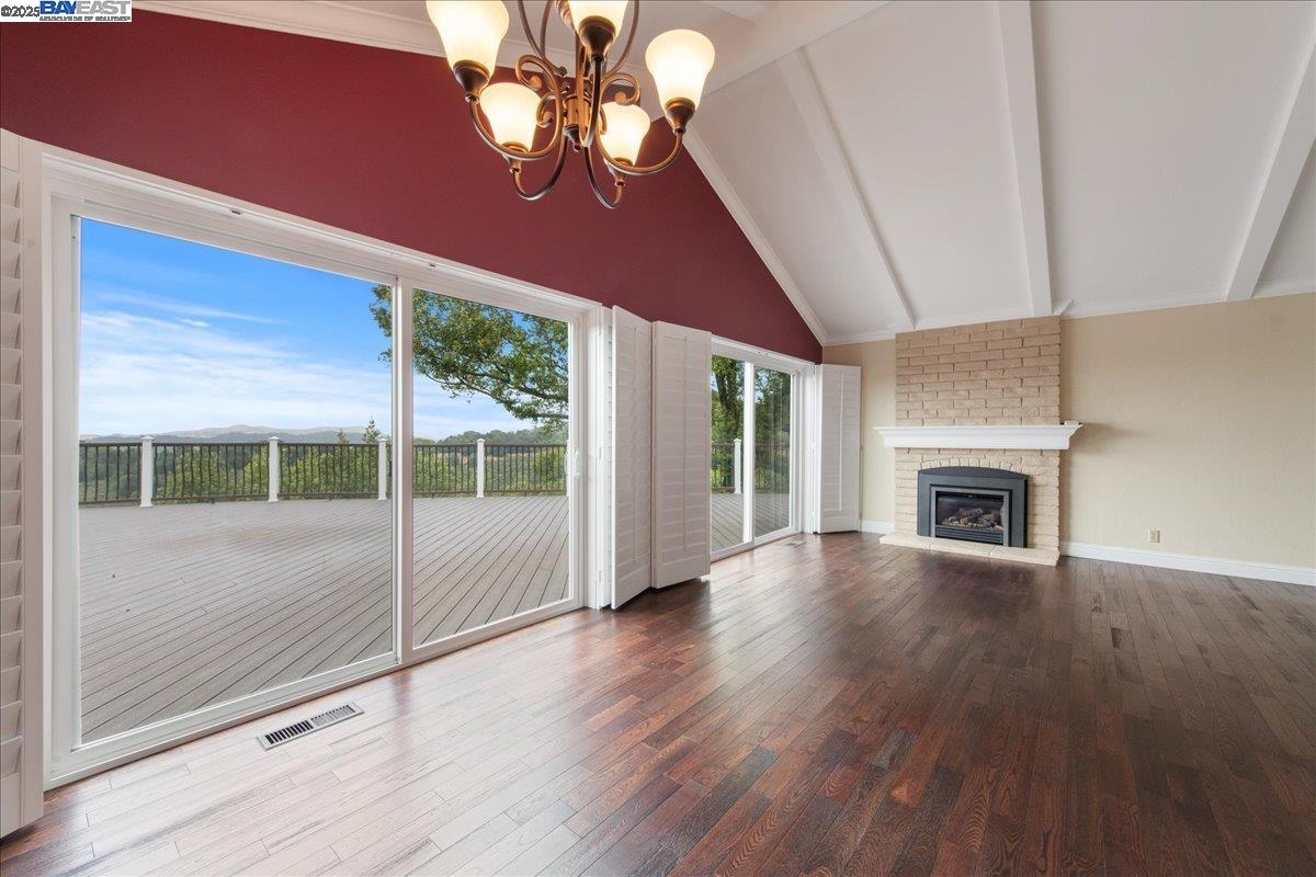 5161 Saddle Brook Dr