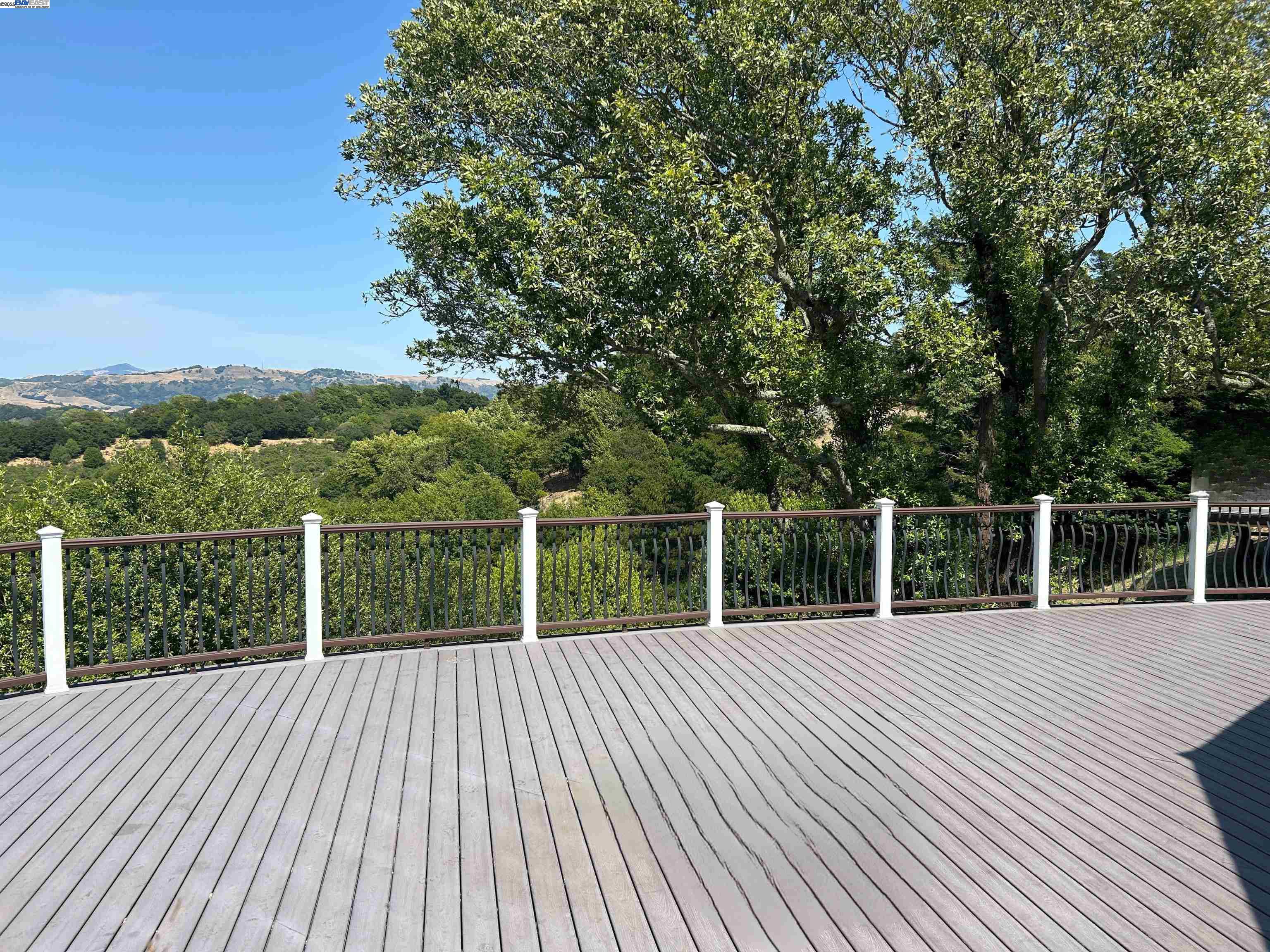 5161 Saddle Brook Dr