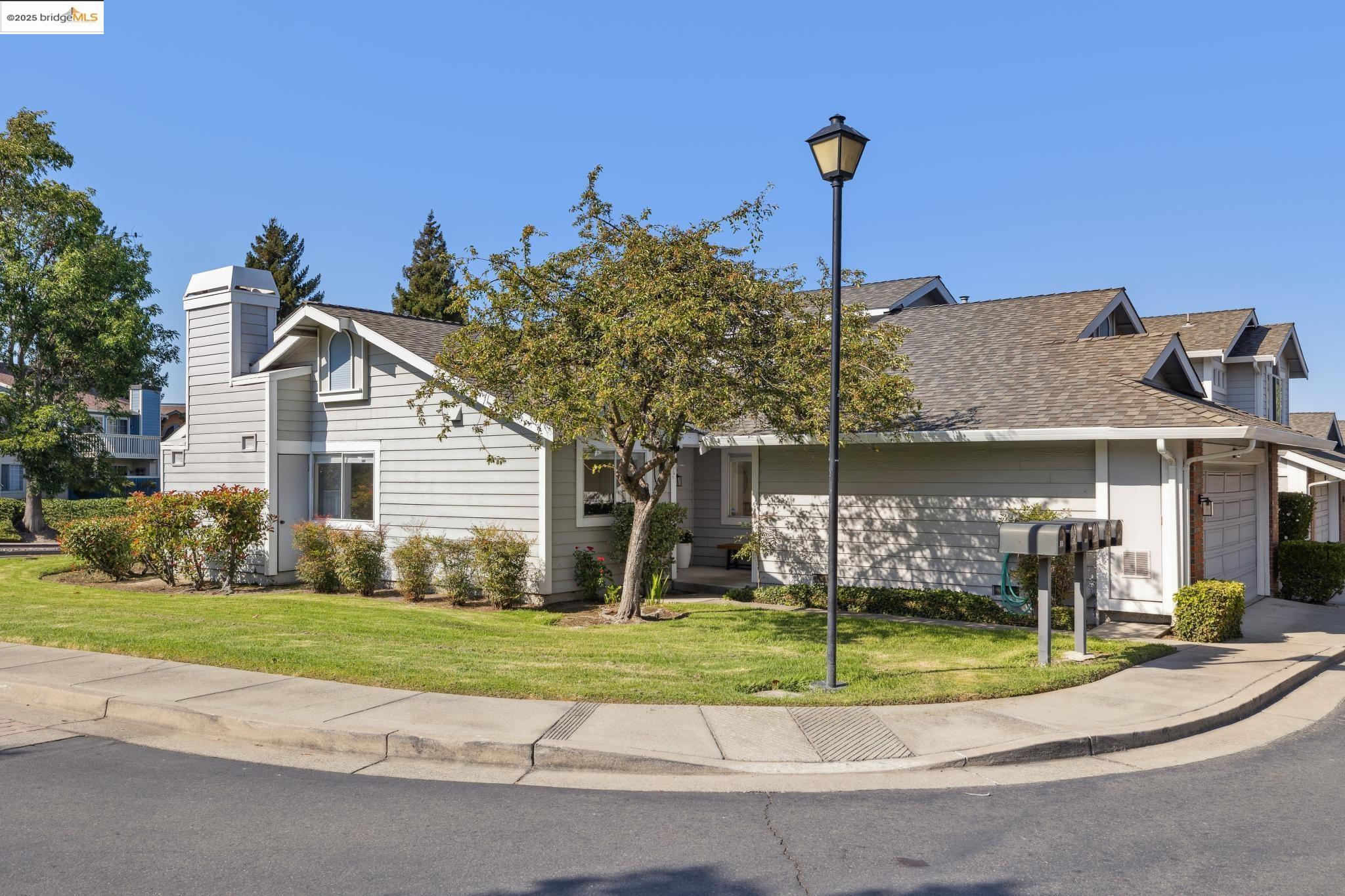 102 South Wildwood # 102