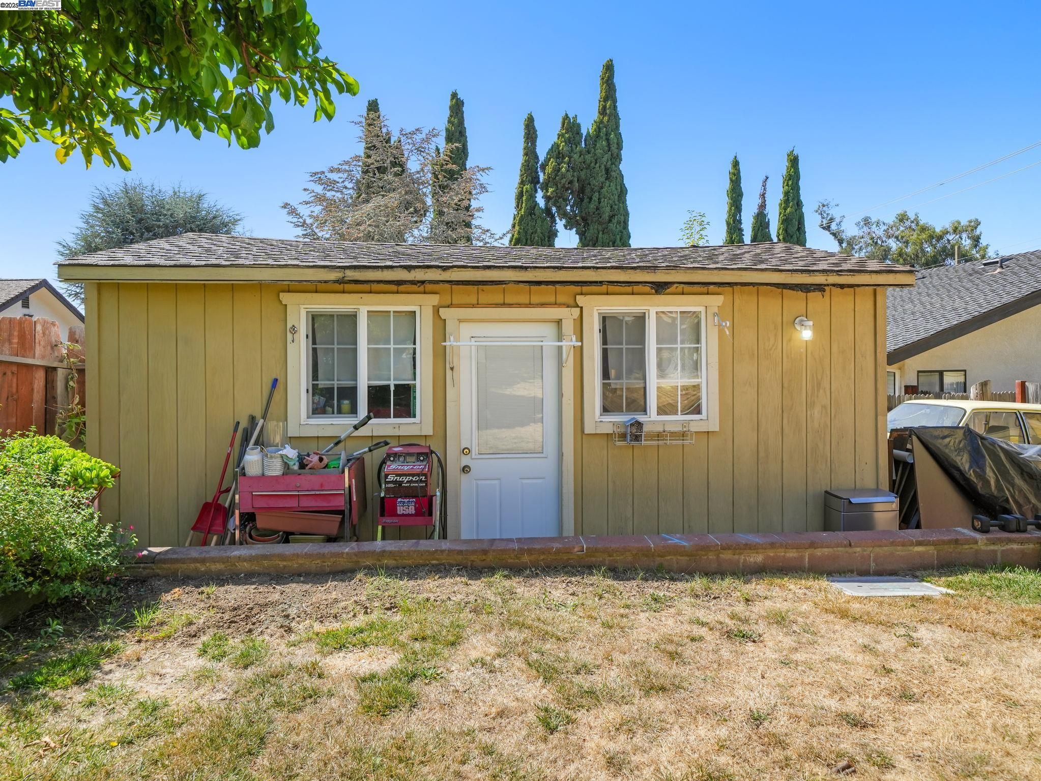 4469 Heyer Ave