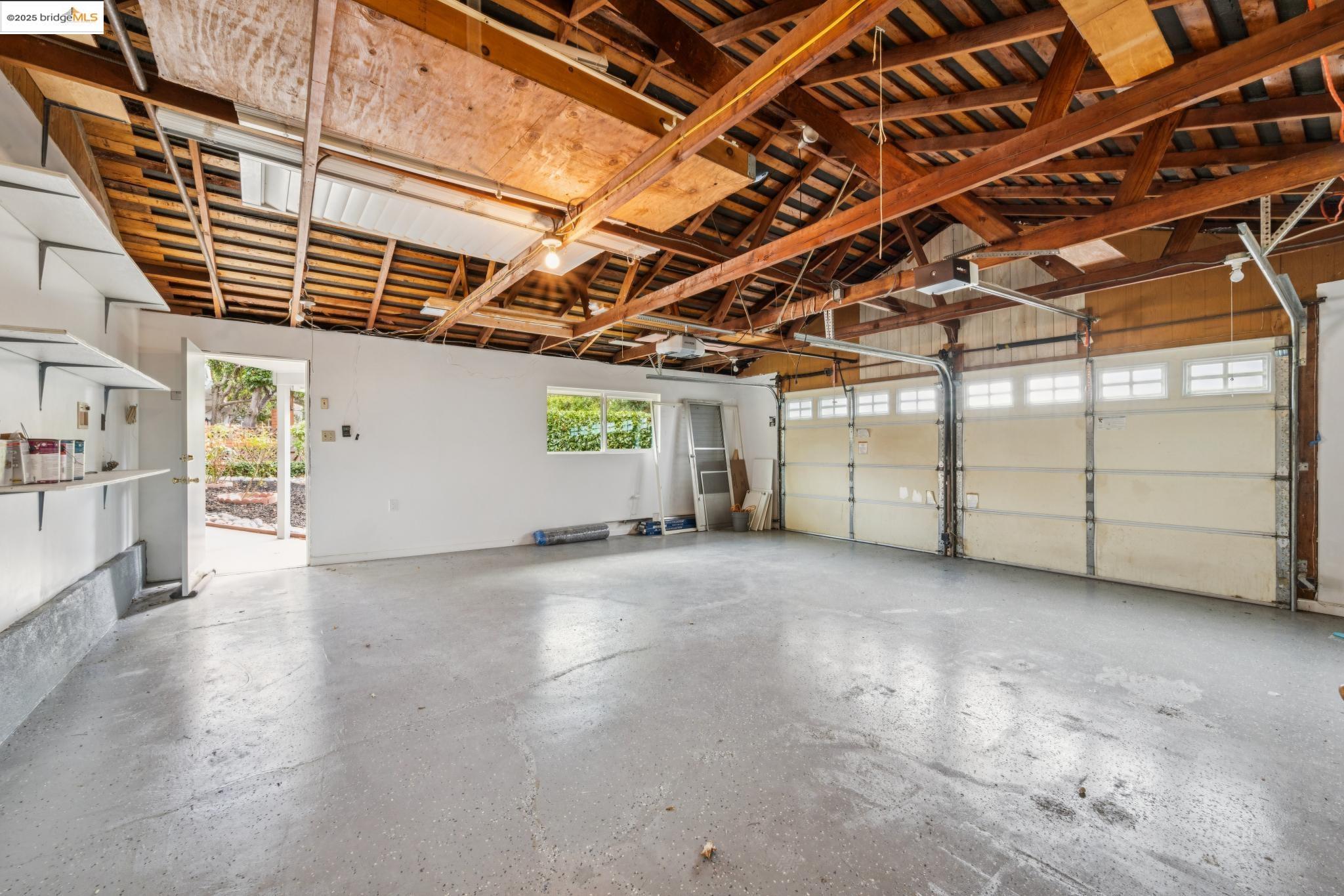 10858 Lochard St, Oakland