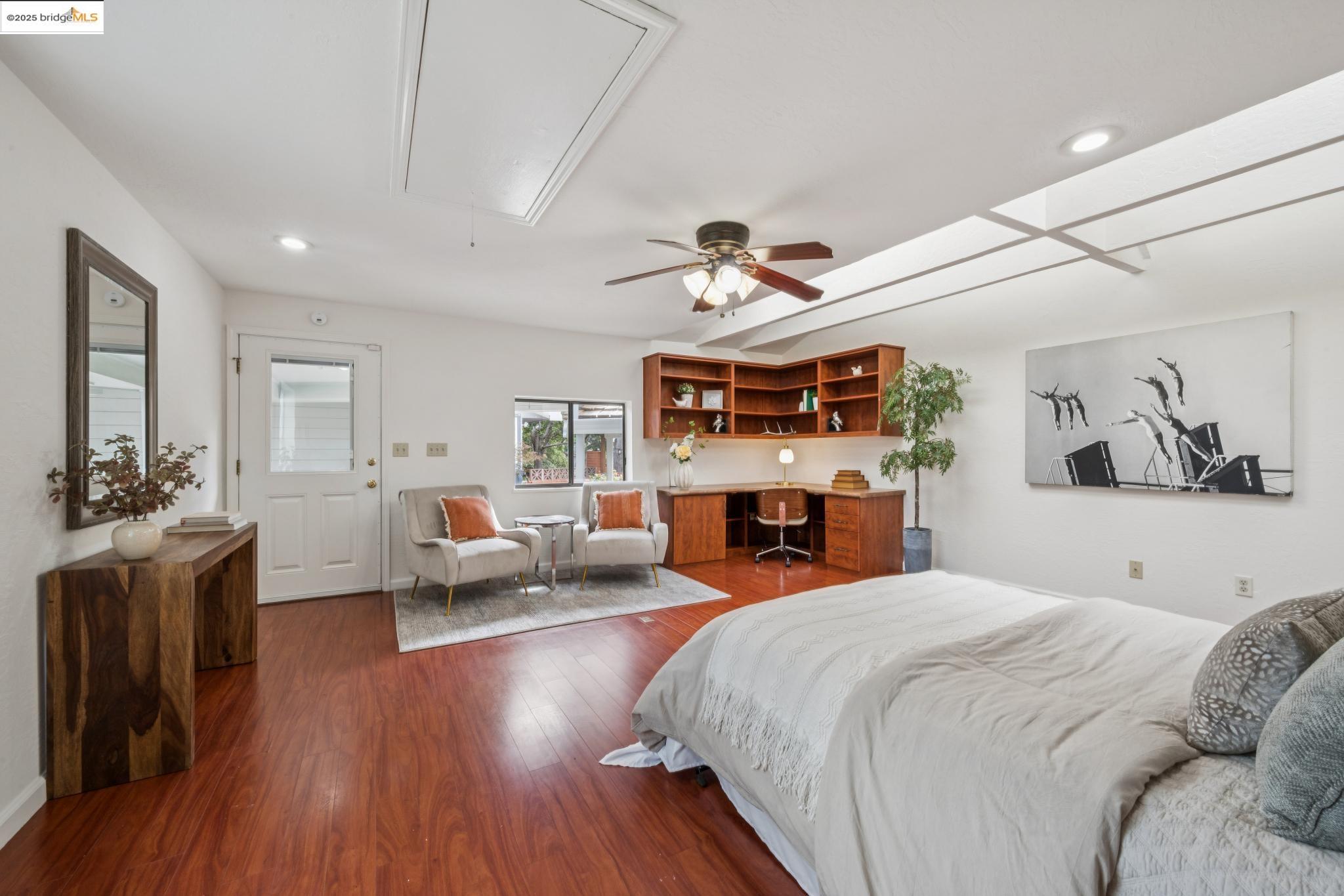 10858 Lochard St, Oakland