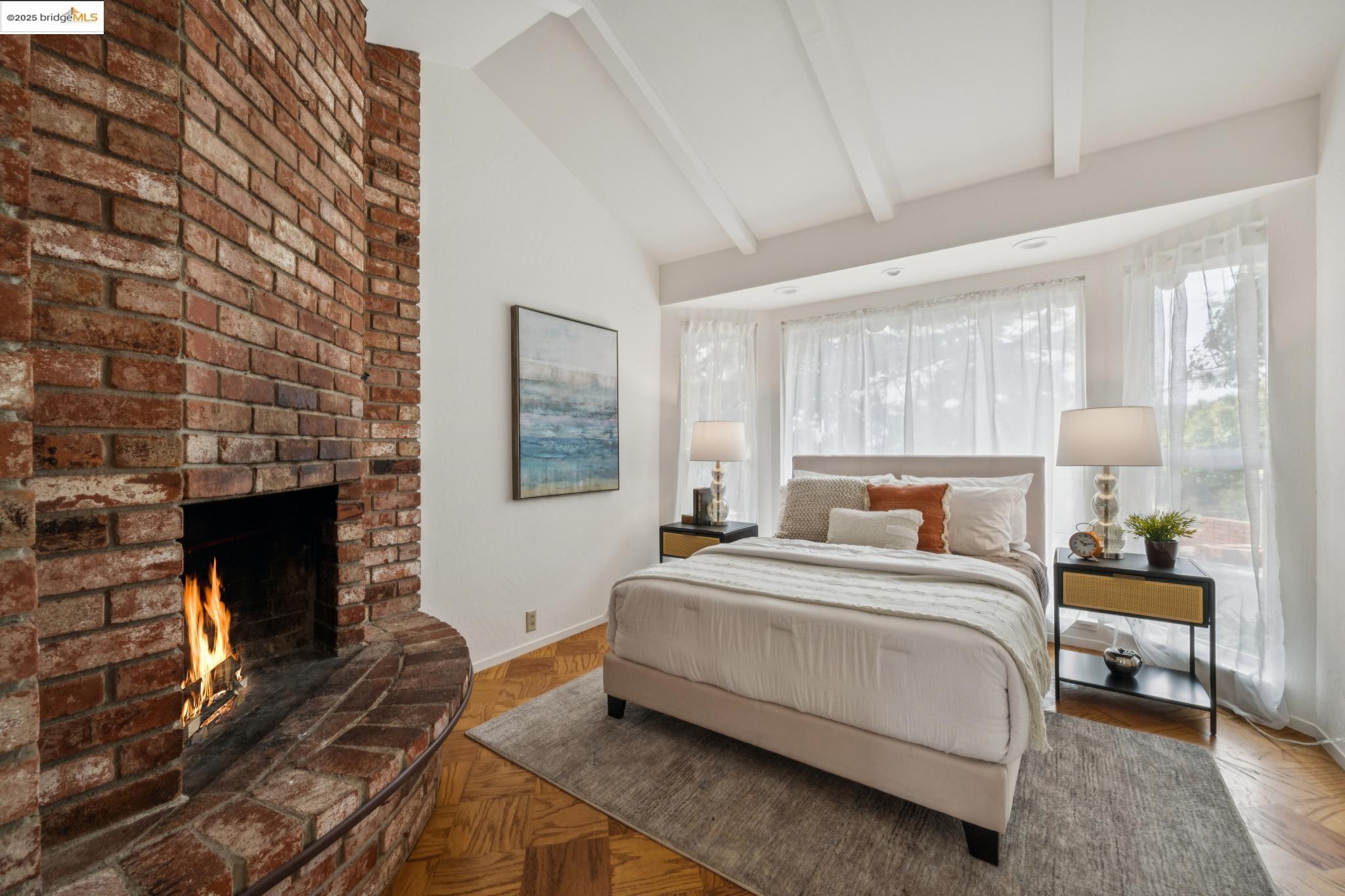 10858 Lochard St, Oakland