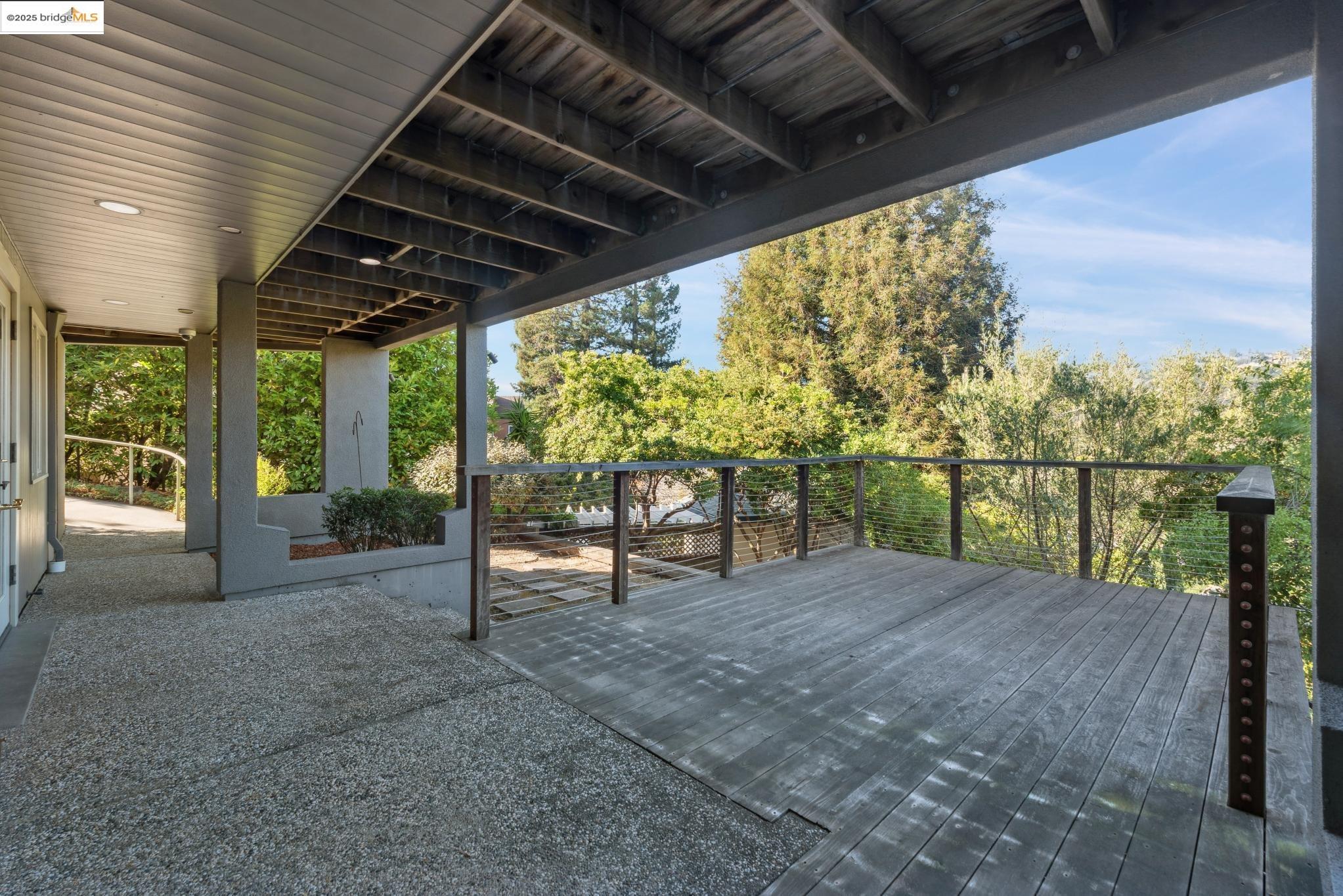 6148 Ocean View Dr