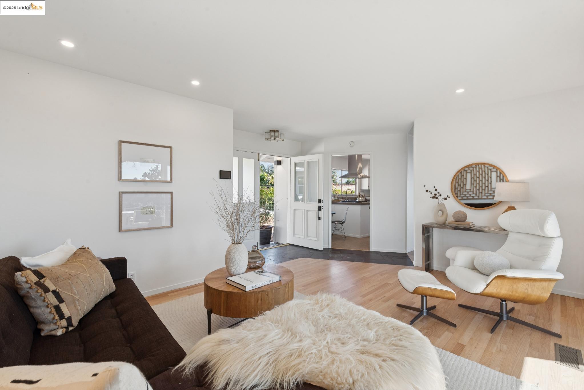 2 Graham Pl