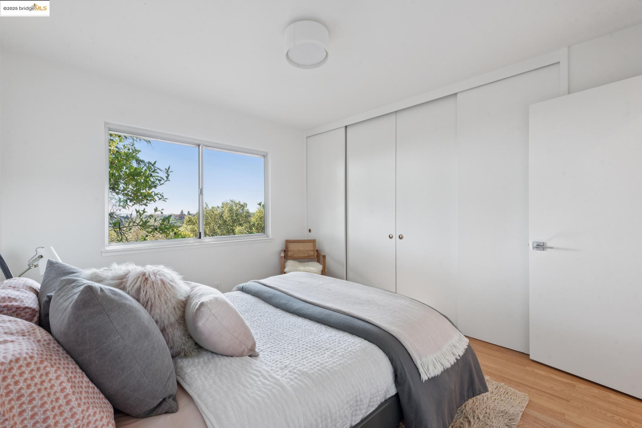 2 Graham Pl