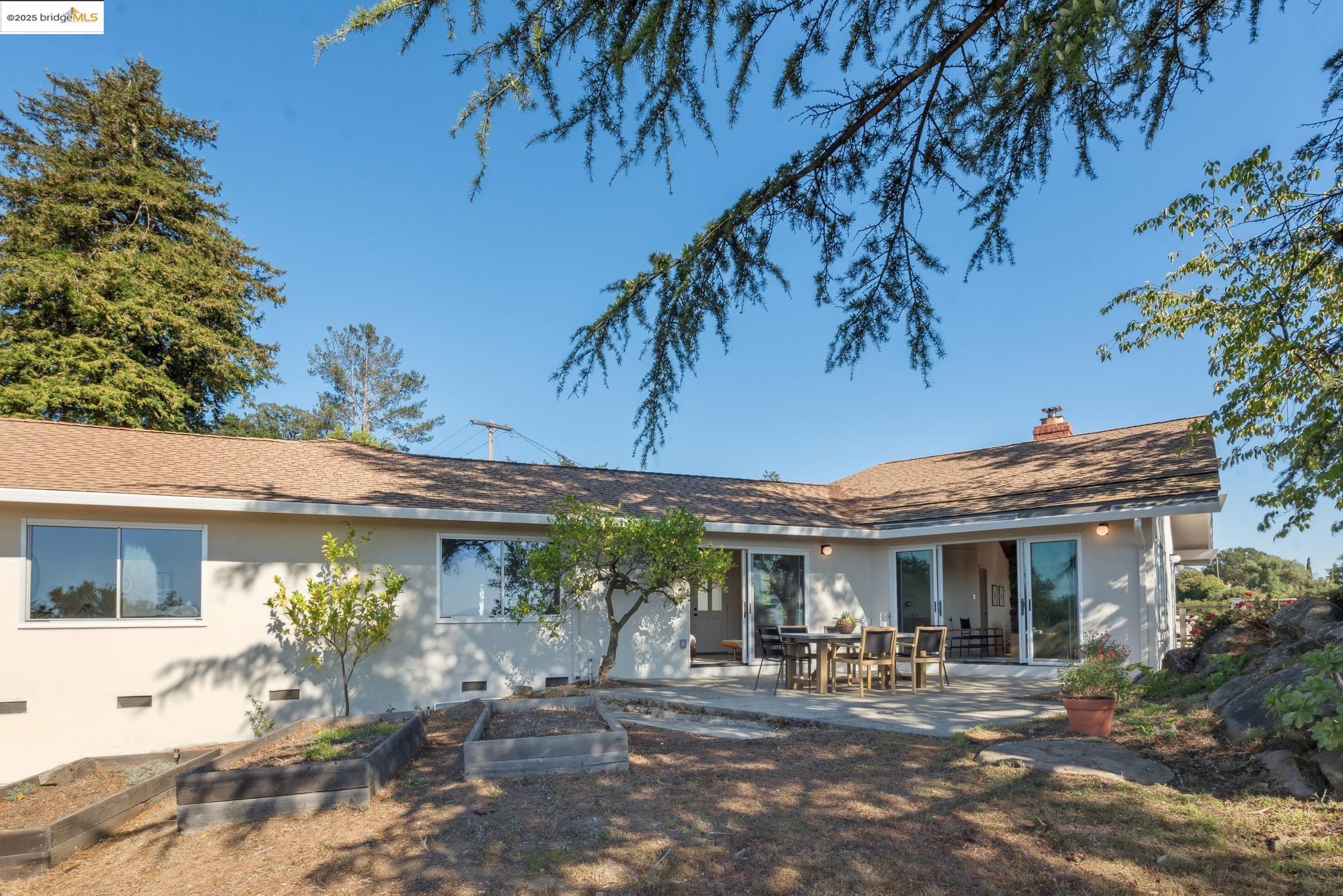 2 Graham Pl