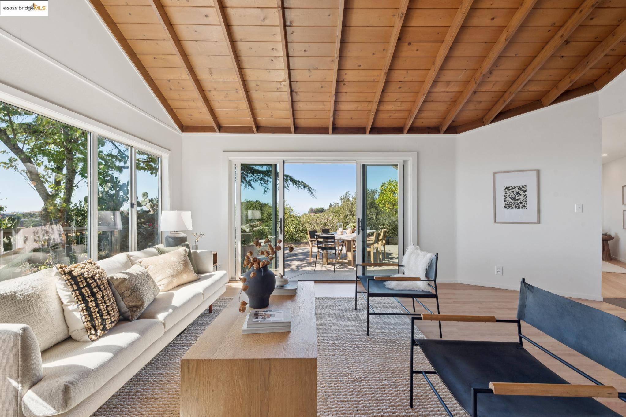 2 Graham Pl