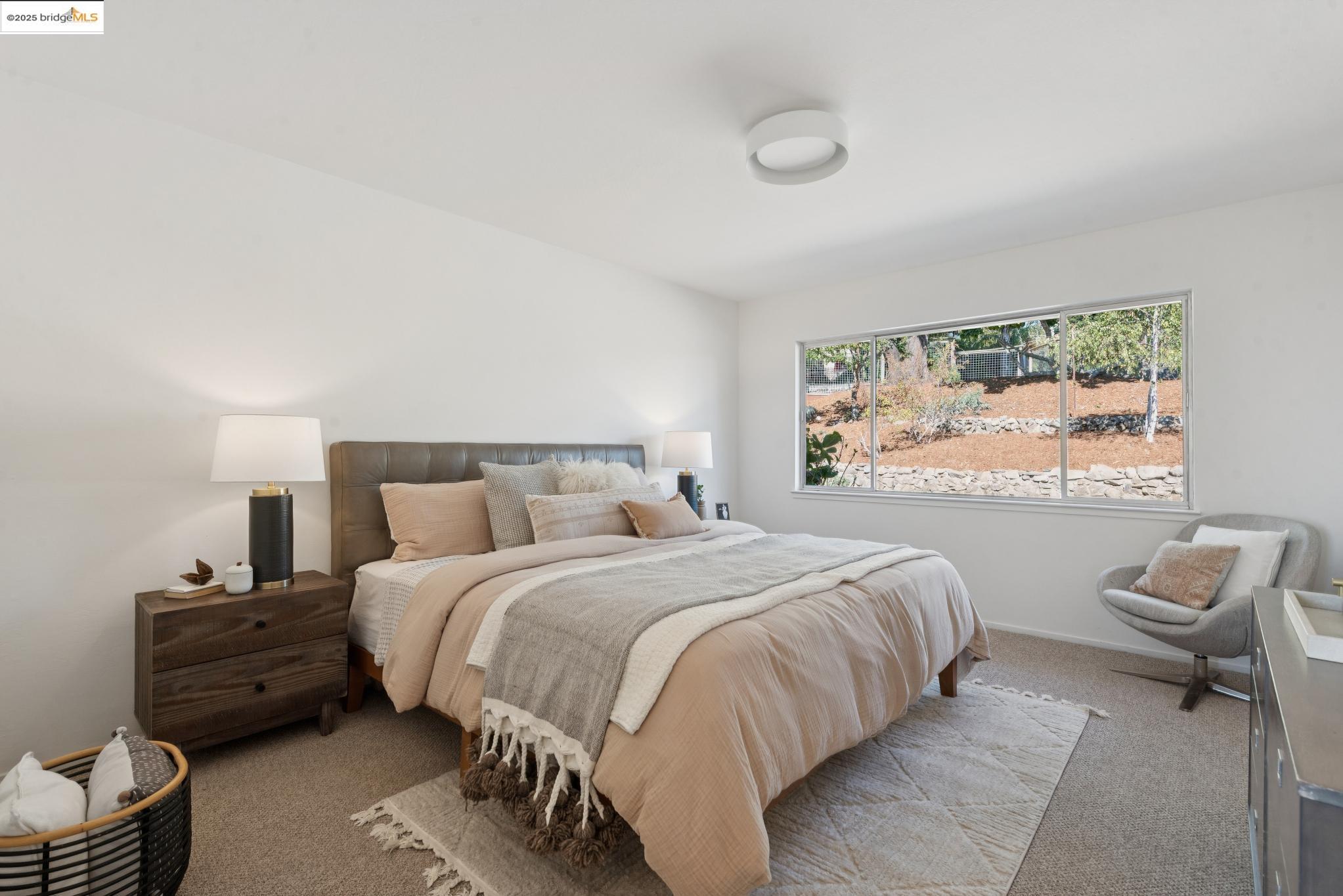 2 Graham Pl