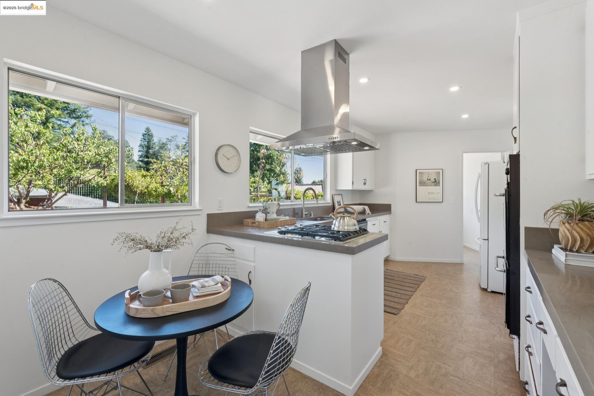 2 Graham Pl