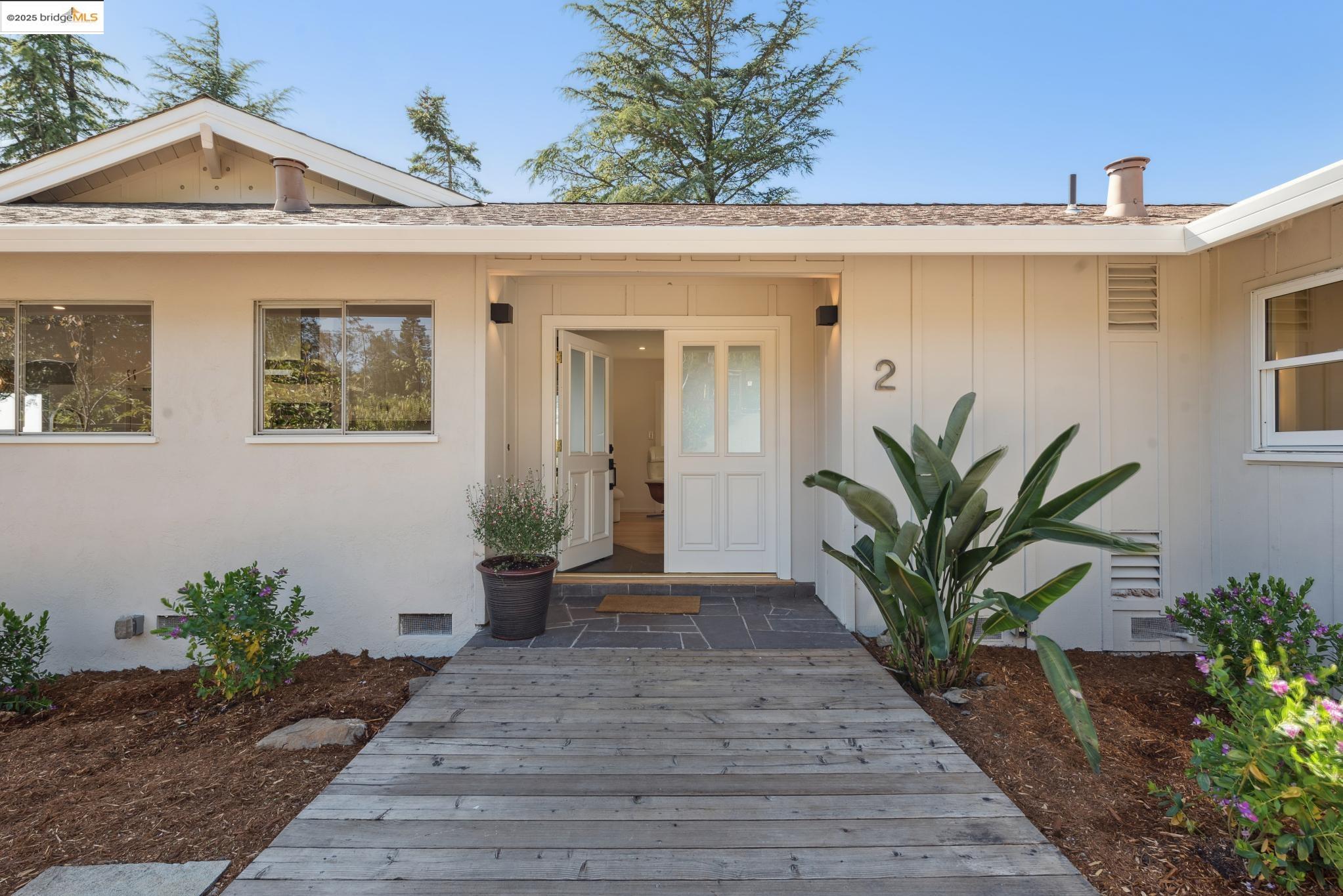 2 Graham Pl