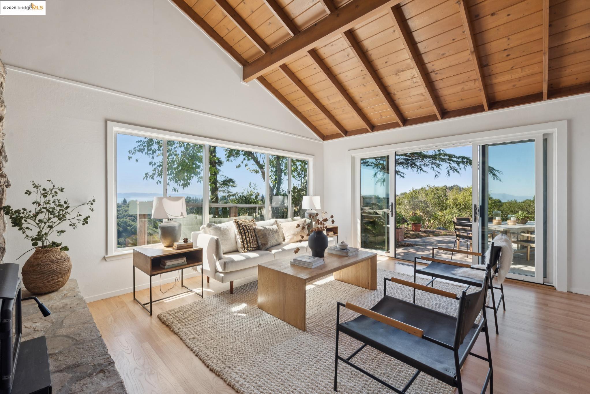 2 Graham Pl