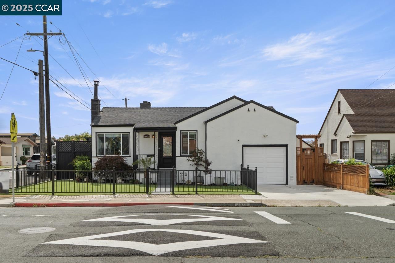 4026 Roosevelt Ave