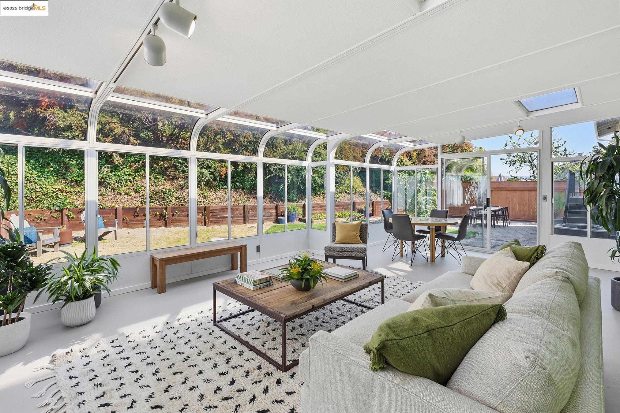 2850 Jennifer Dr, Castro Valley