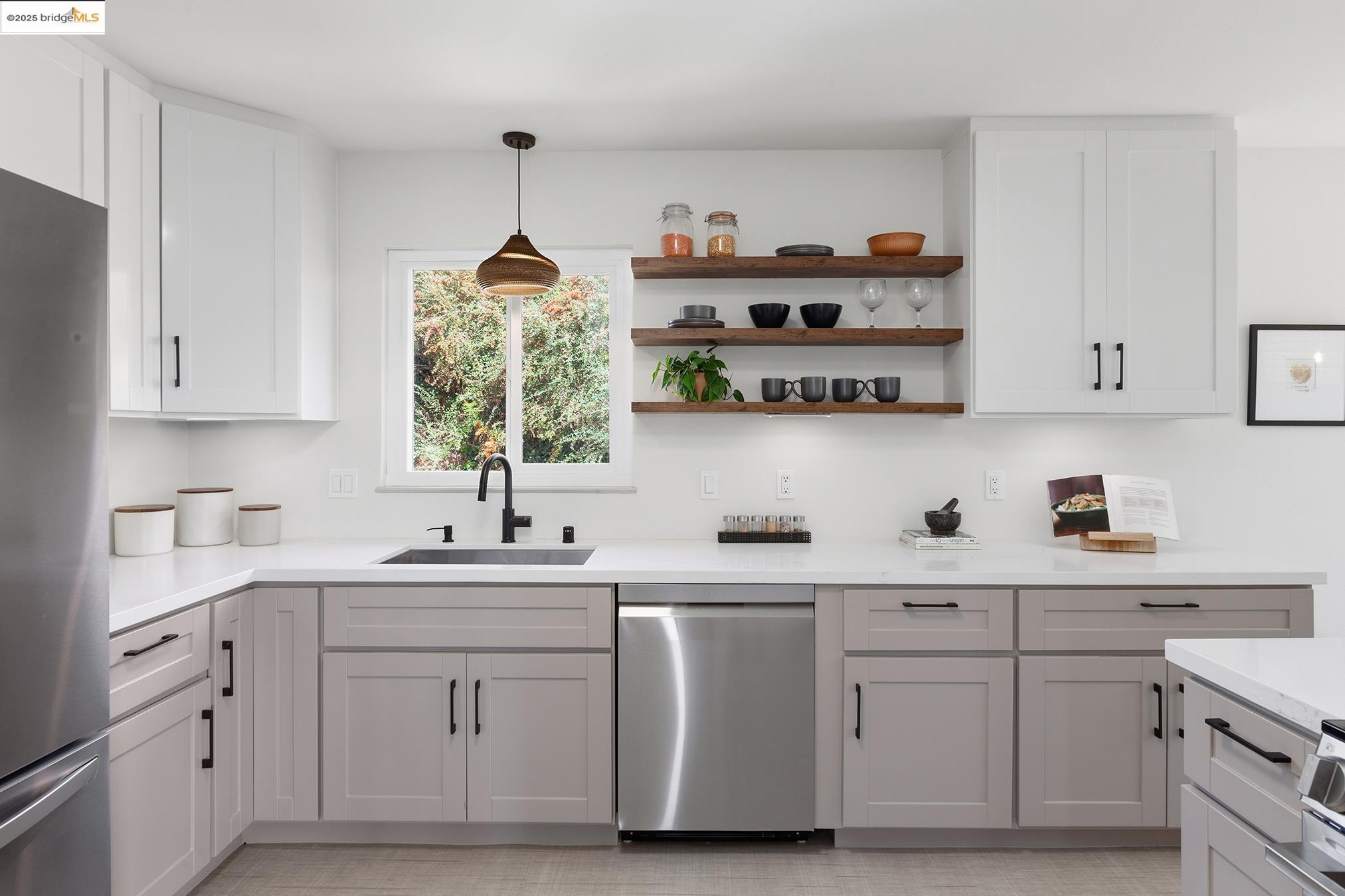 2850 Jennifer Dr, Castro Valley