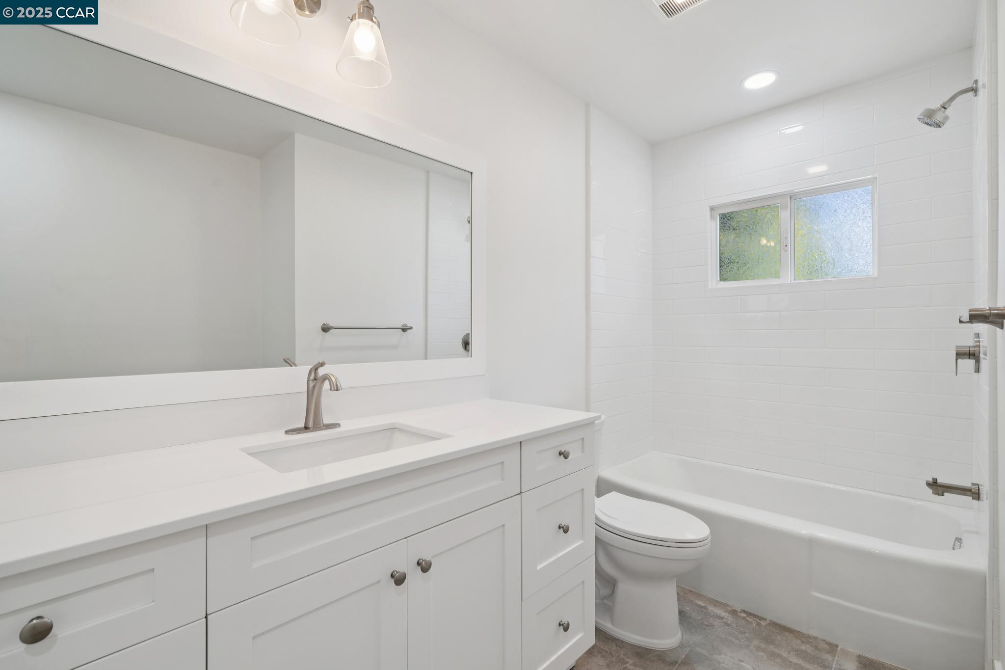 819 Rosedale Ave, Lafayette