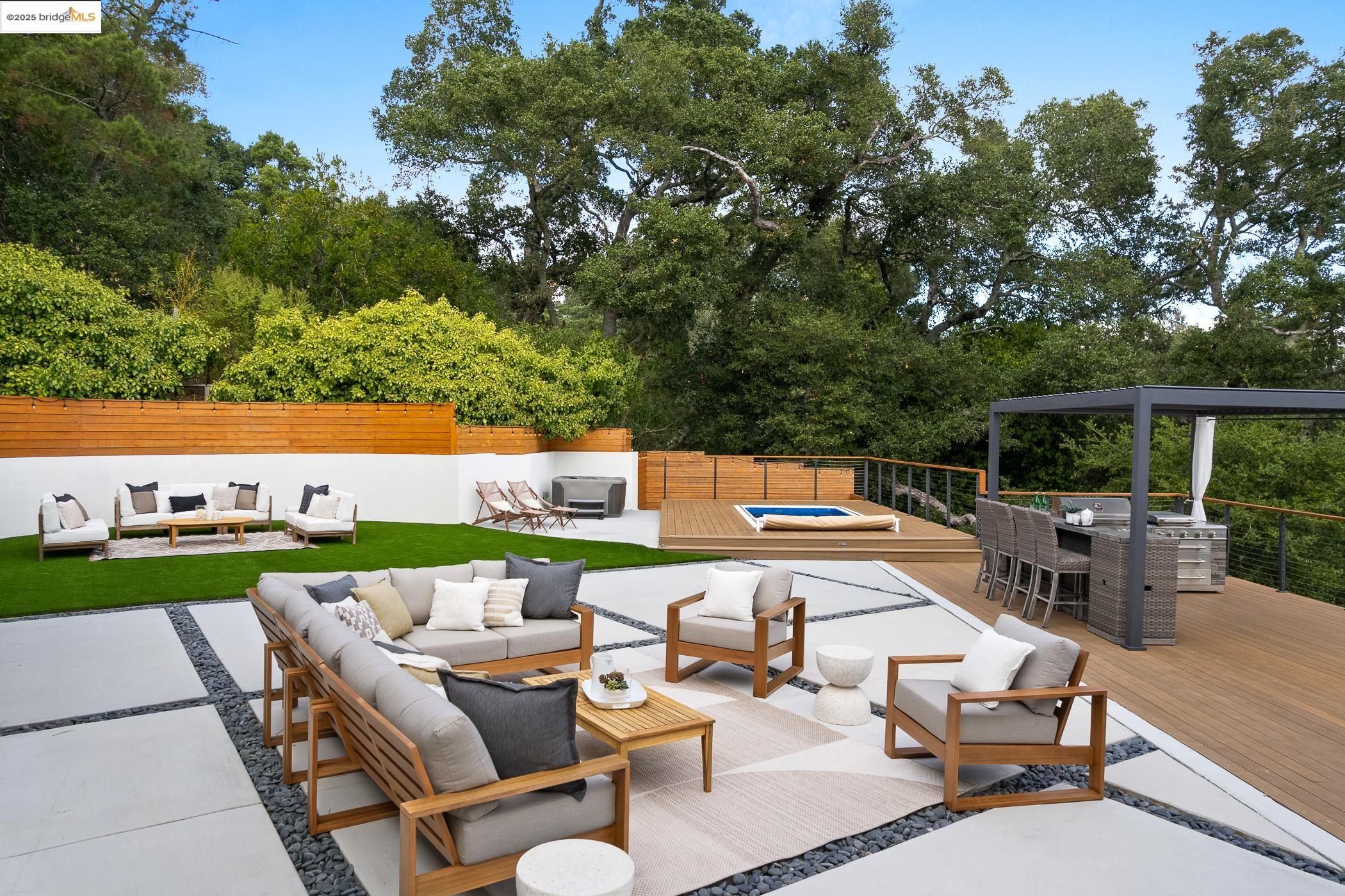 90 Estates Dr
