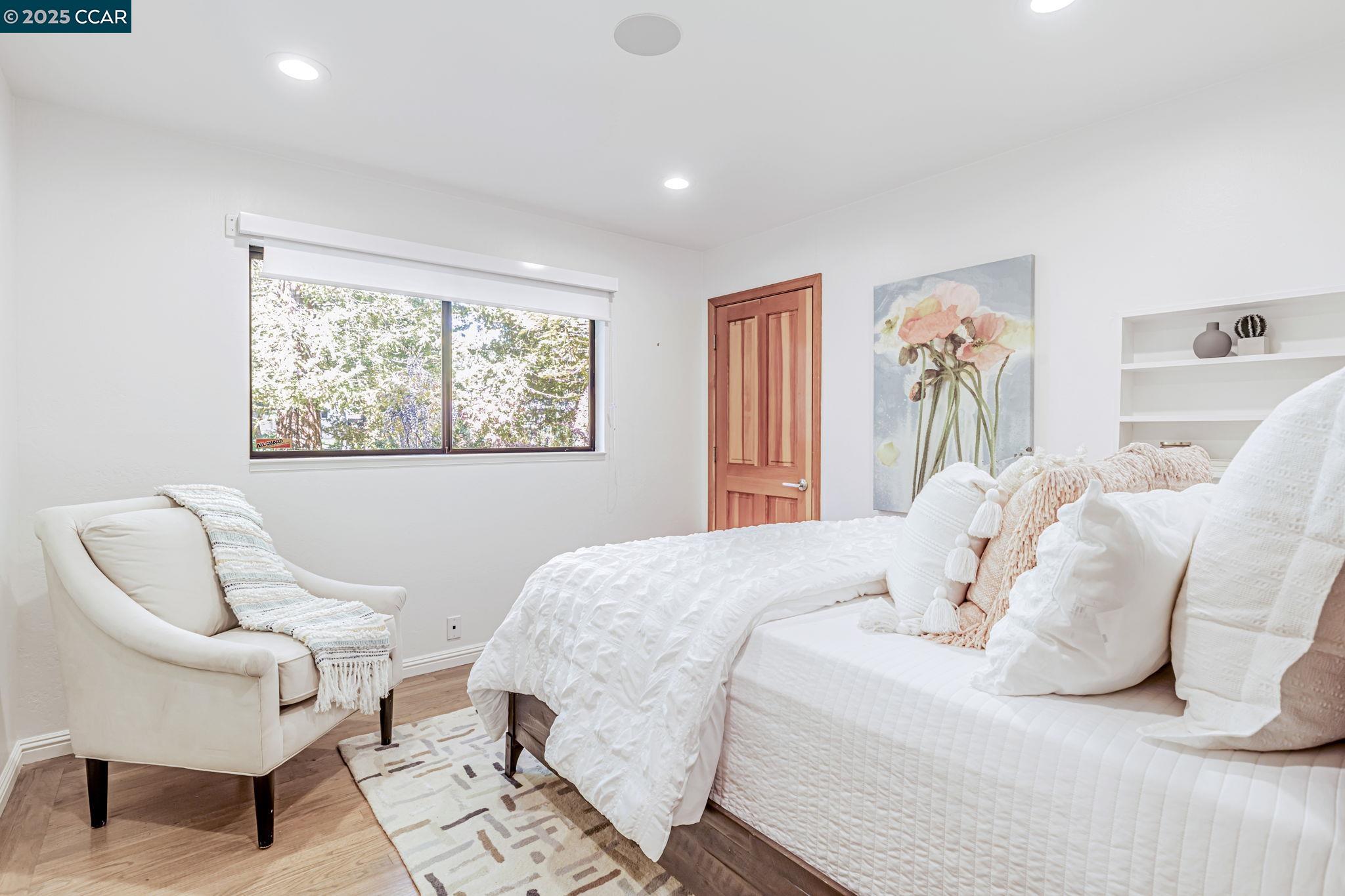 1834 Ivanhoe Ave, Lafayette