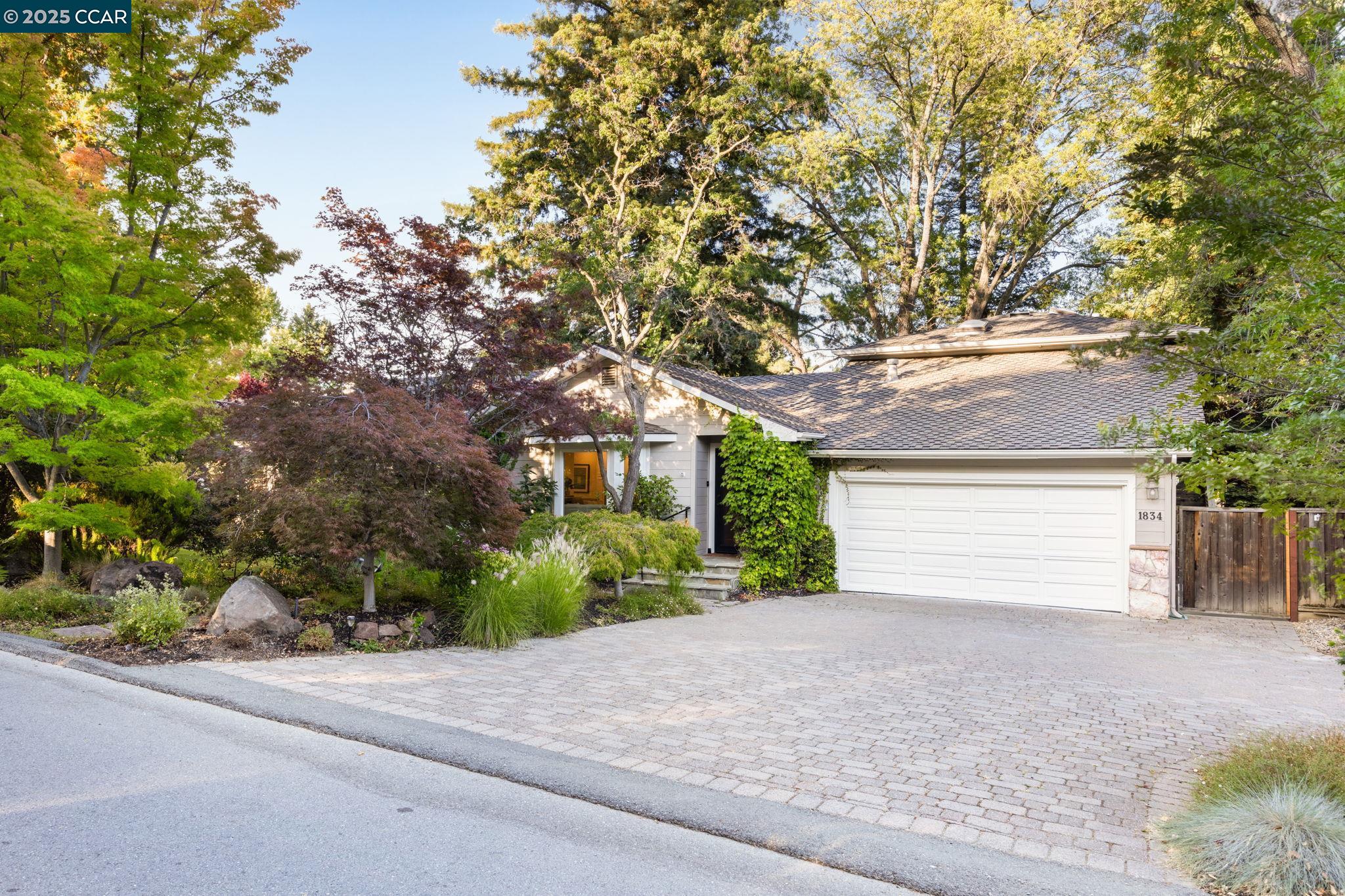 1834 Ivanhoe Ave, Lafayette