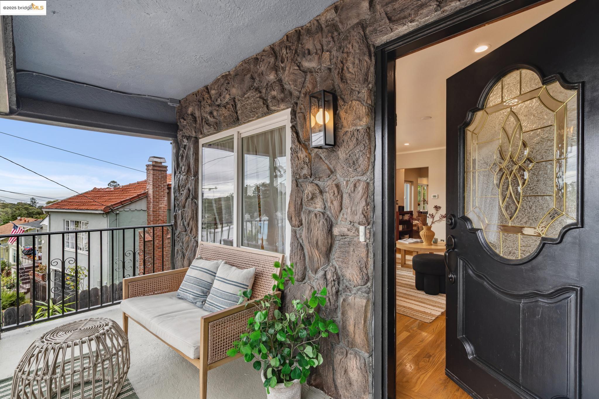 4125 Kuhnle Ave, Oakland