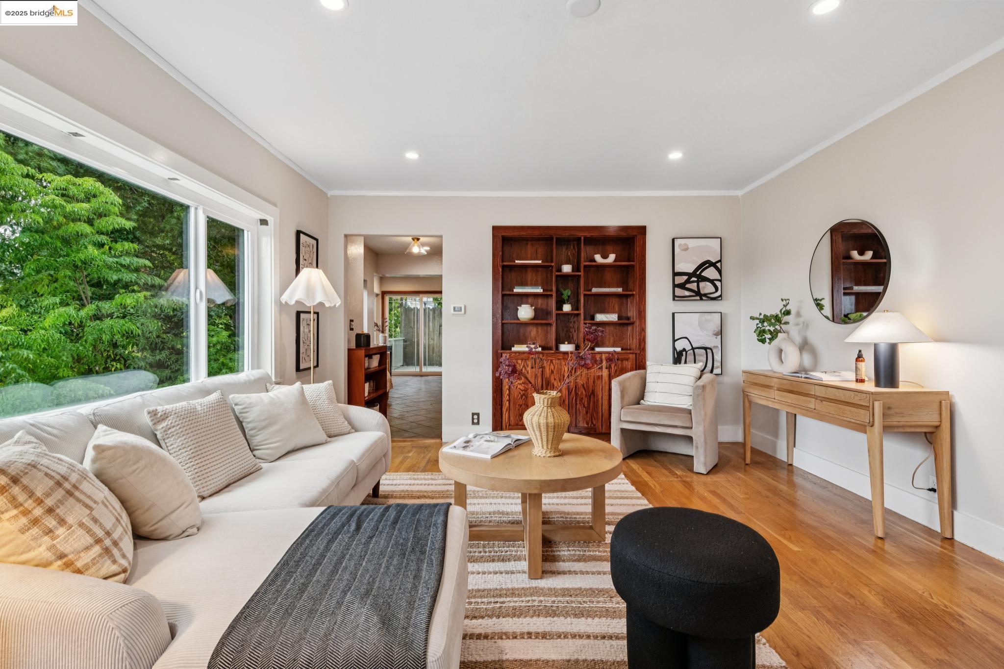 4125 Kuhnle Ave, Oakland