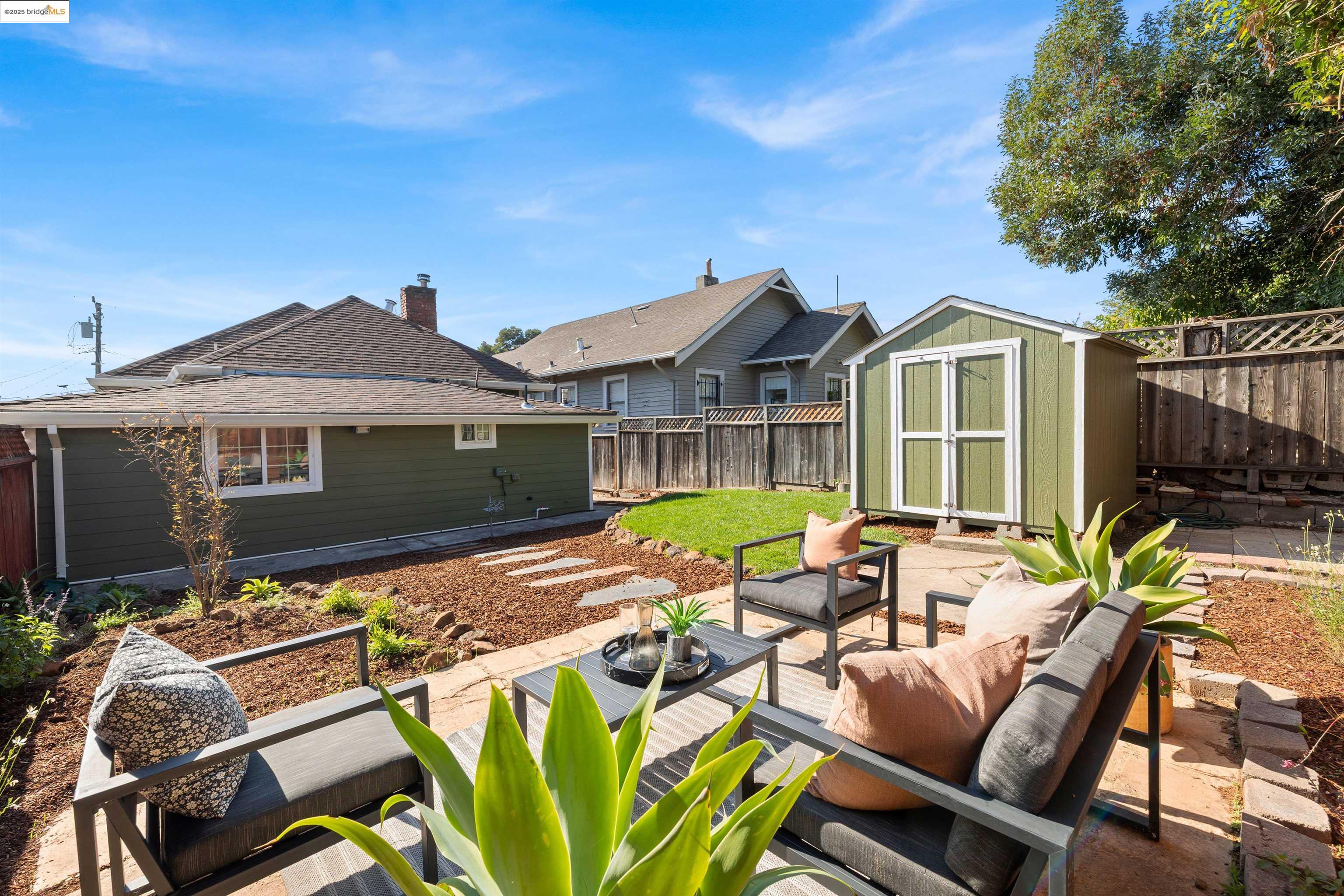 4118 Aqua Vista St, Oakland