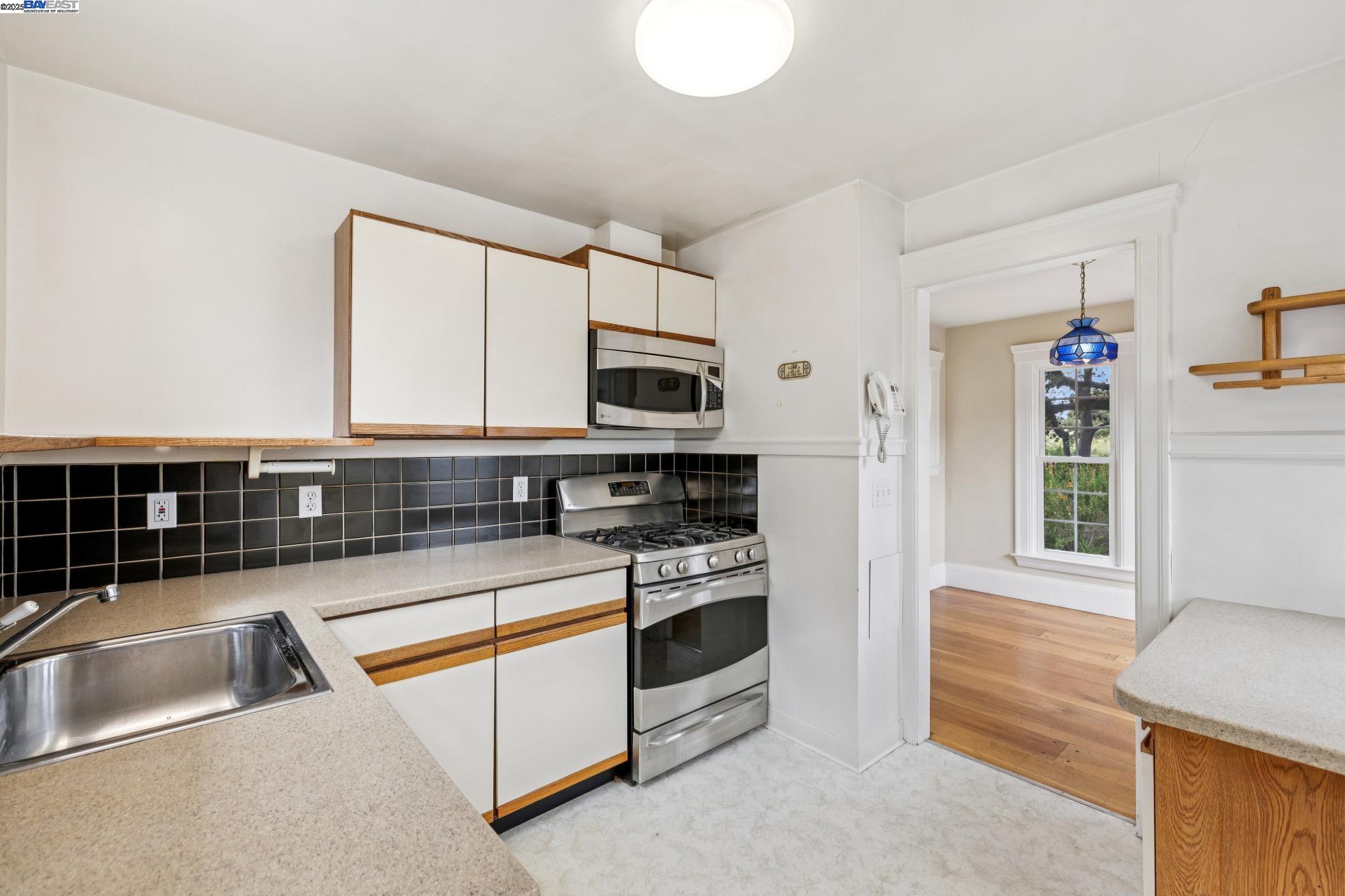 772 Stewart Ct, Alameda