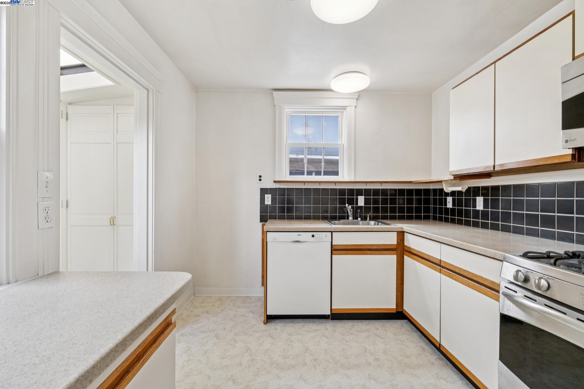 772 Stewart Ct, Alameda