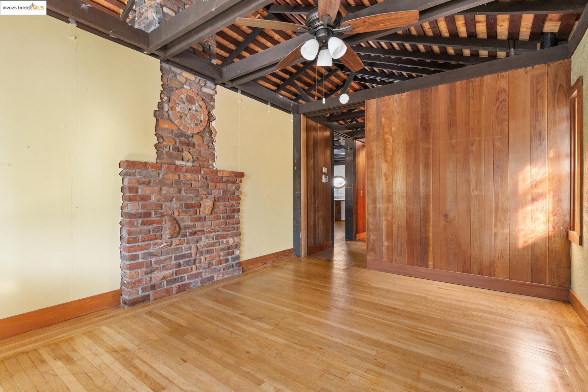 4430 Webster St, Oakland