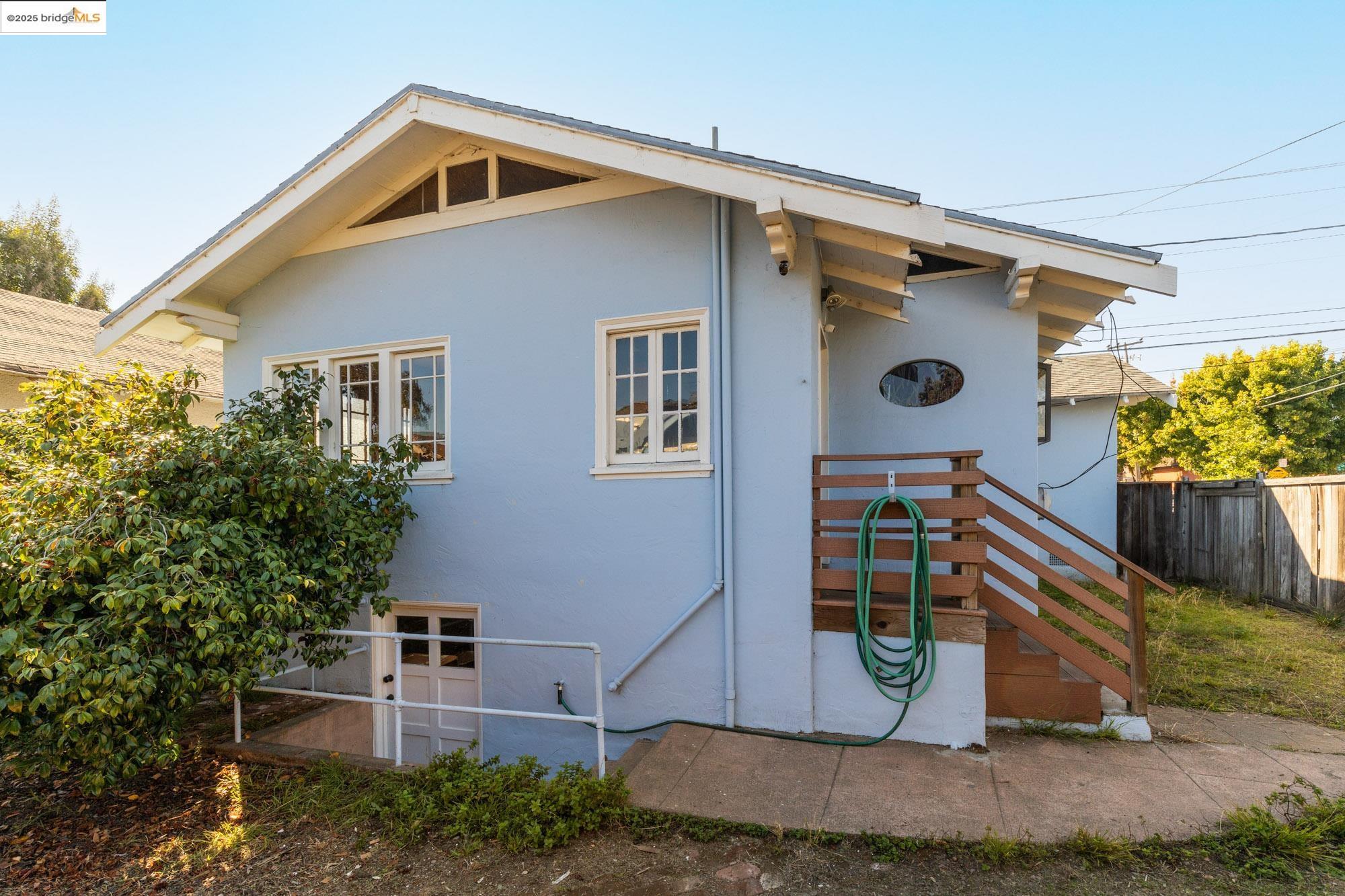 4430 Webster St, Oakland