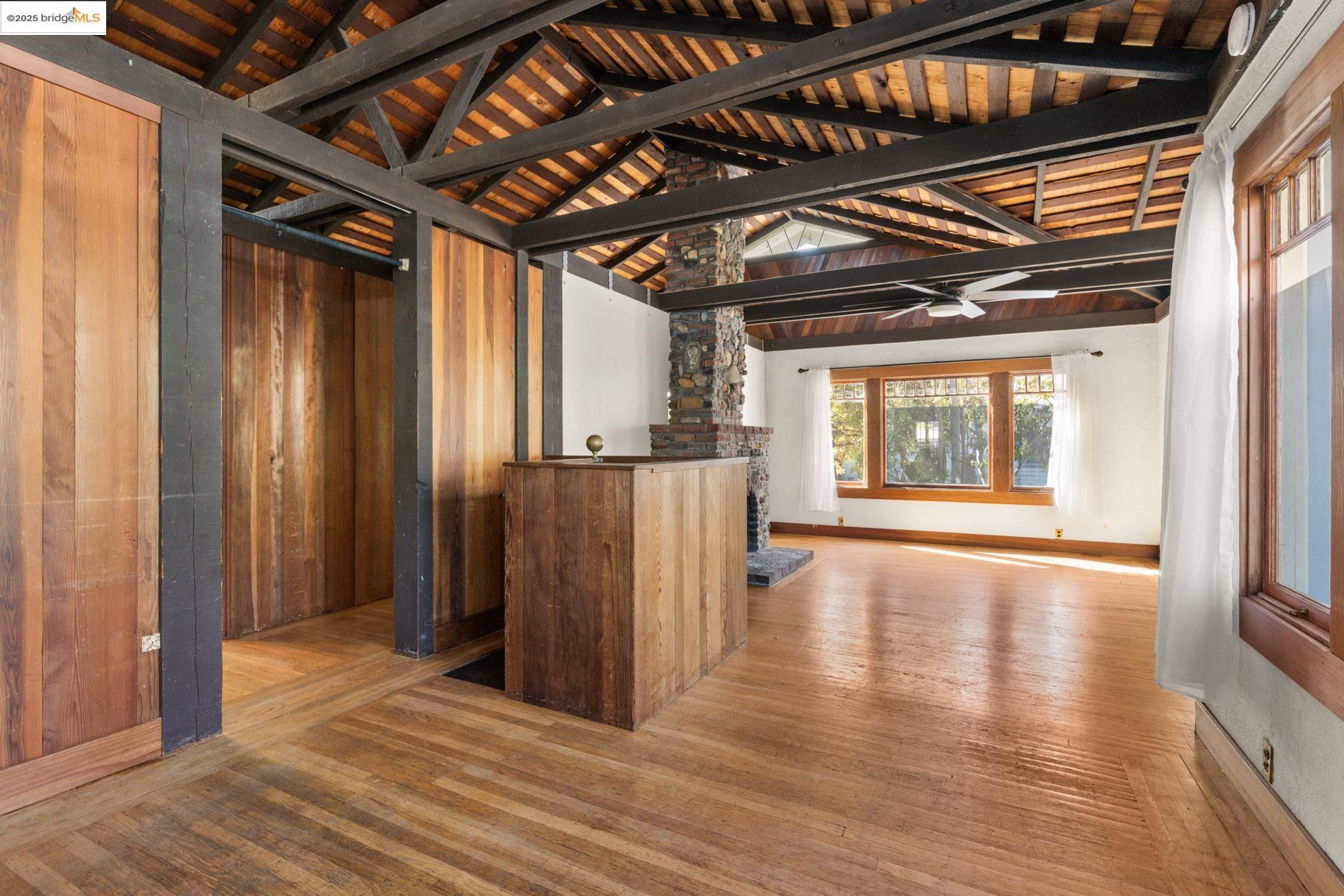 4430 Webster St, Oakland