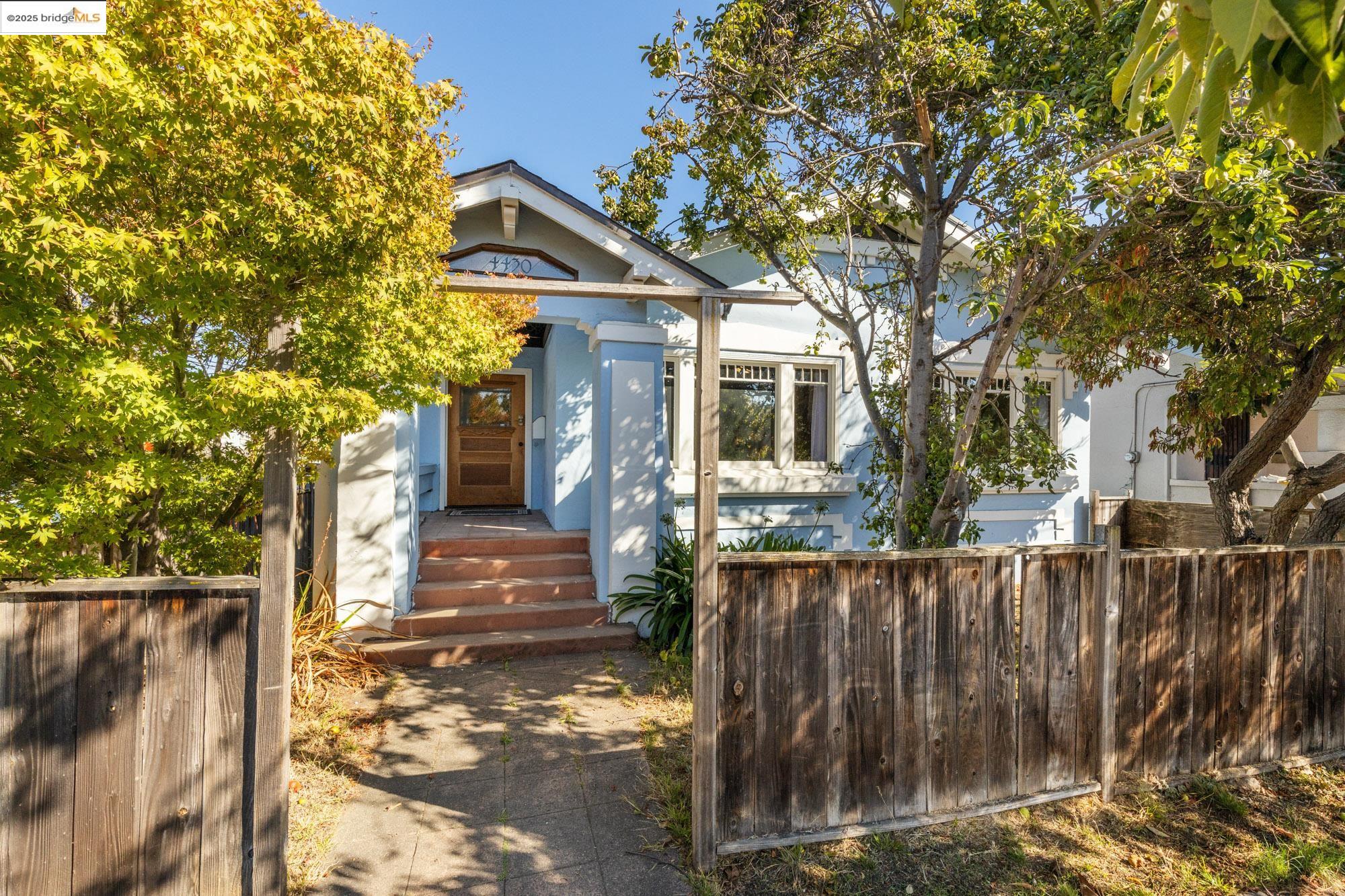 4430 Webster St, Oakland