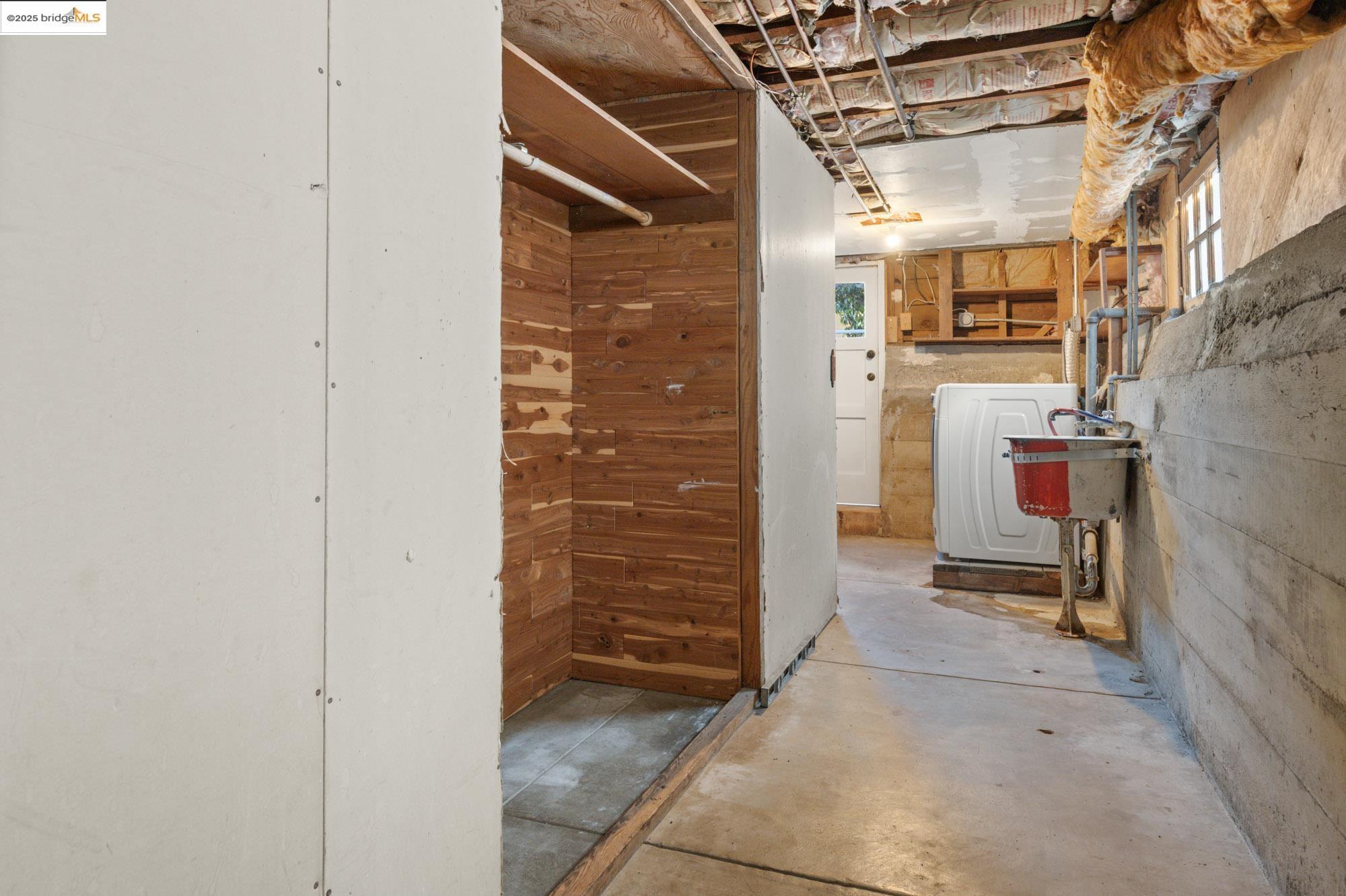 4430 Webster St, Oakland