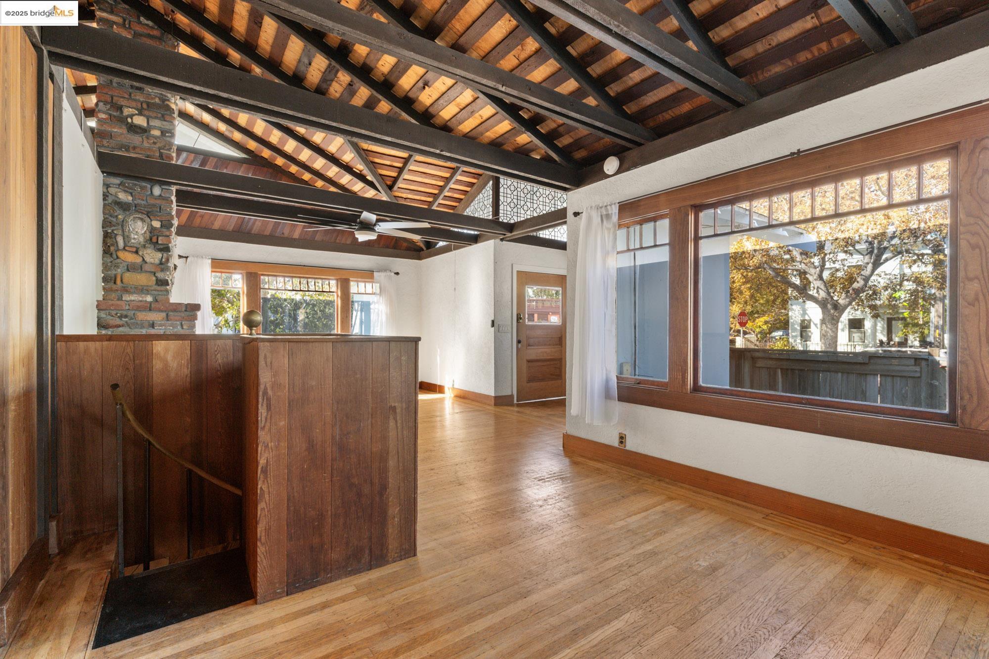 4430 Webster St, Oakland