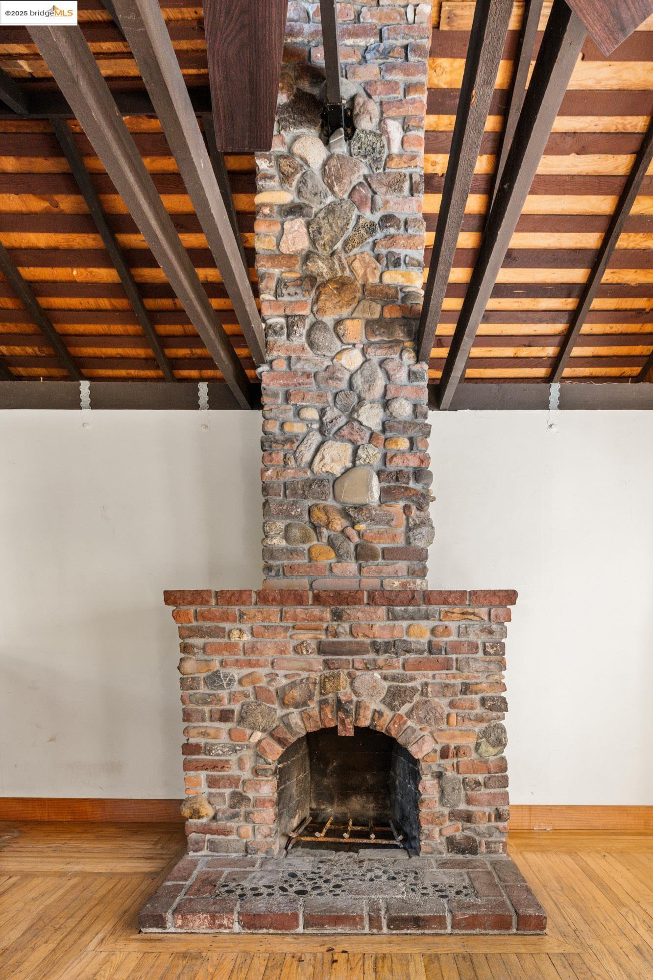 4430 Webster St, Oakland