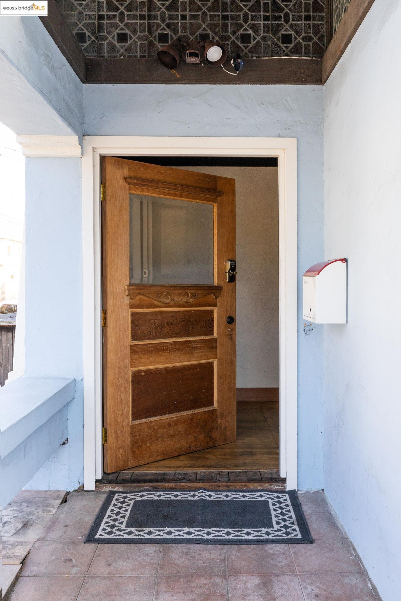 4430 Webster St, Oakland