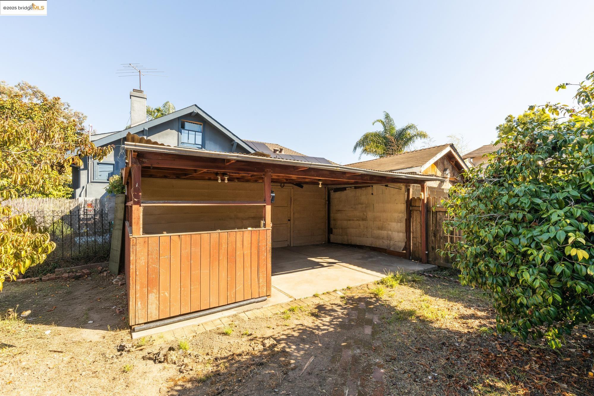 4430 Webster St, Oakland